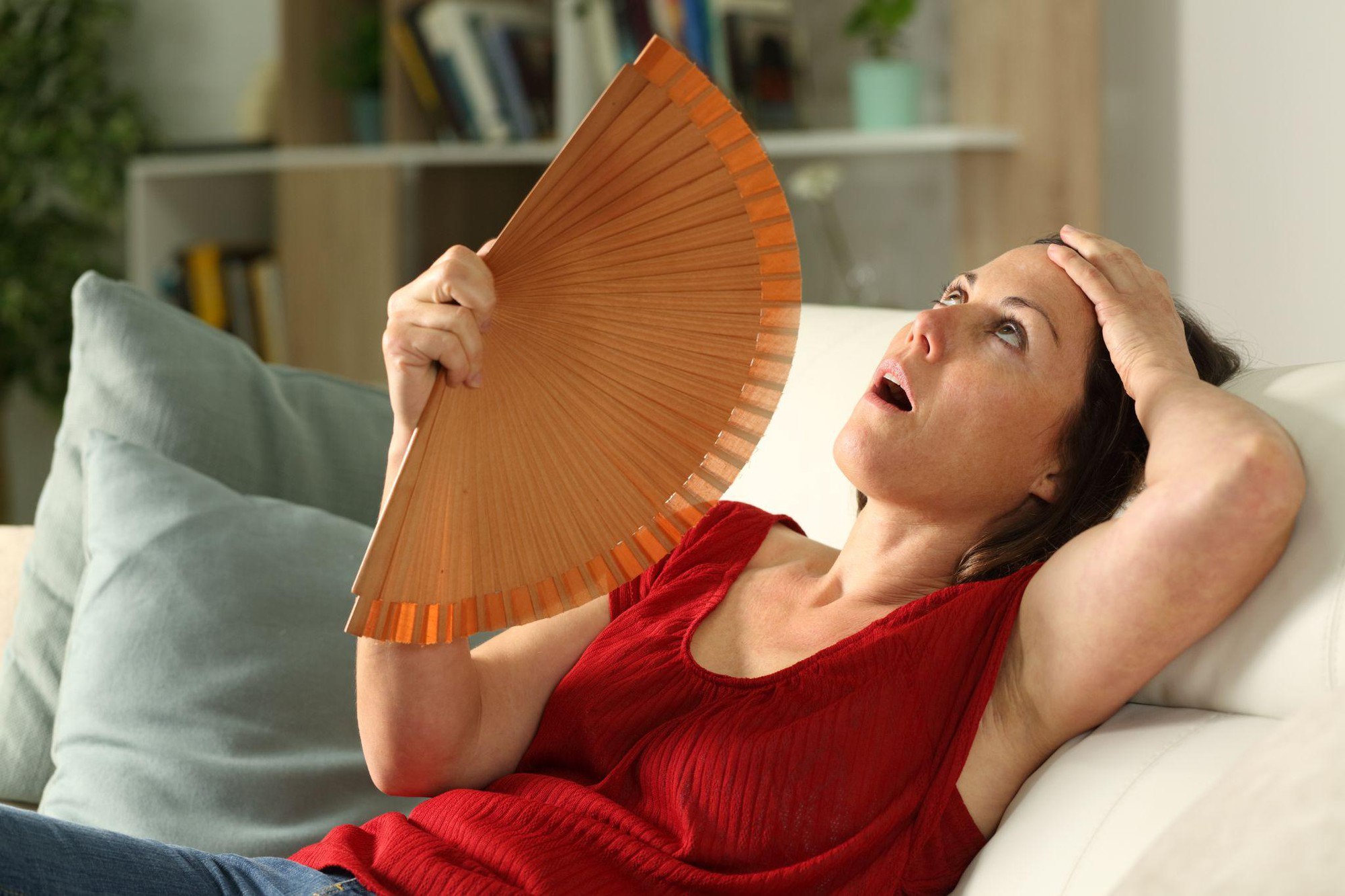 Bốc hỏa ở phụ nữ - Triệu chứng không nên xem thường