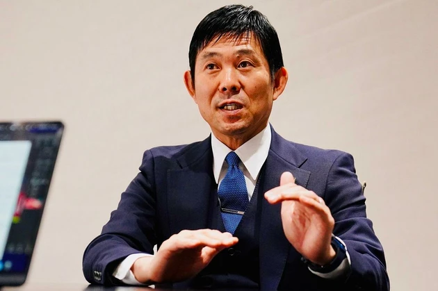 Báo Nhật Bản bất ngờ tiết lộ chiến thuật của HLV Hajime Moriyasu trước thềm Asian Cup- Ảnh 1.