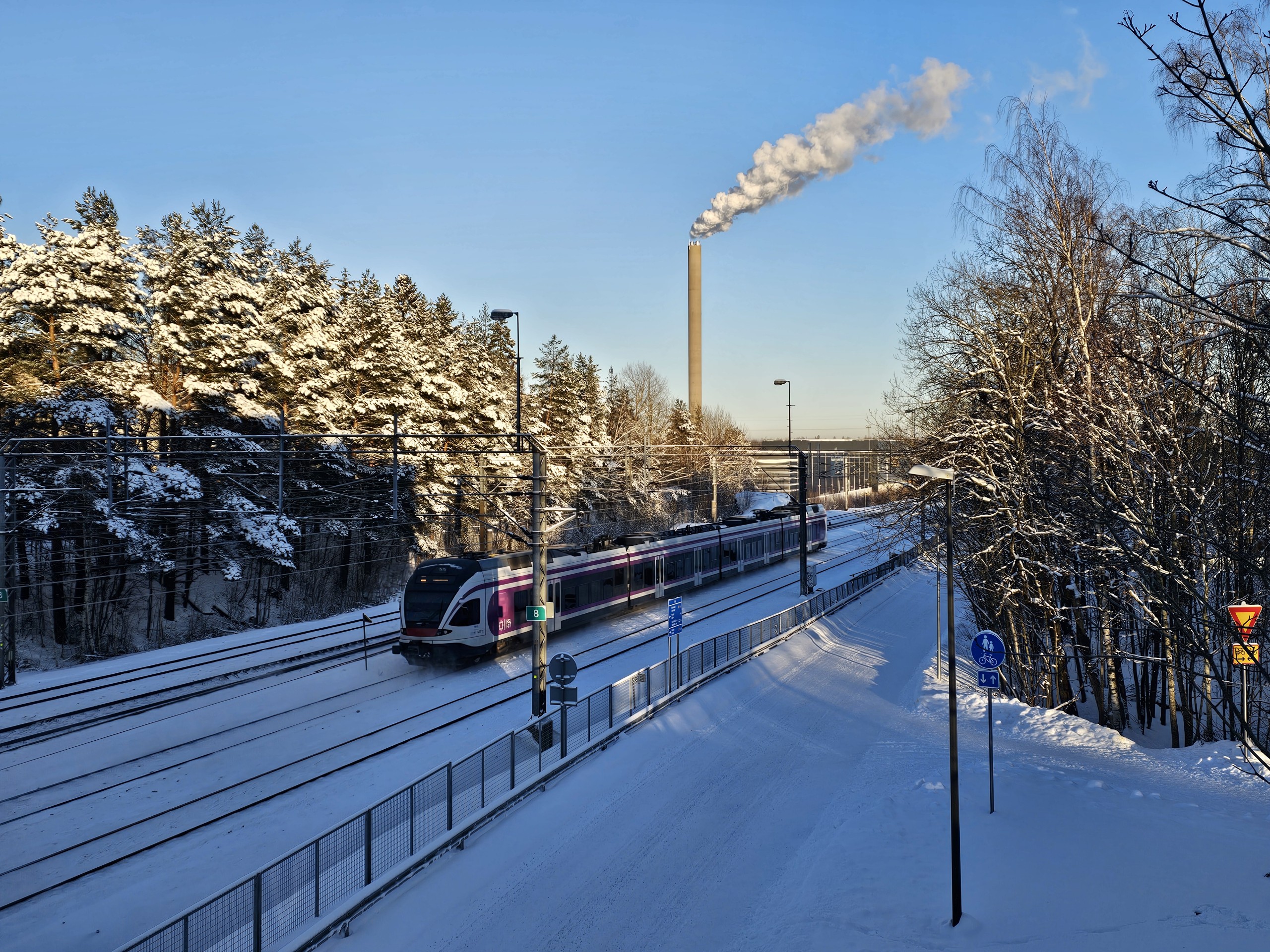 Khoảnh khắc mùa đông Phần Lan đẹp lãng mạn dù -22 độ