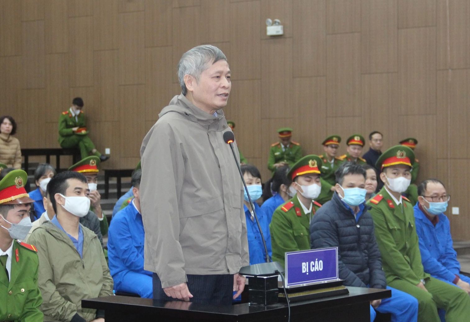 Nhận 200.000 USD nhưng 'quên trả', cựu Bộ trưởng Chu Ngọc Anh bị tuyên 3 năm tù- Ảnh 3.