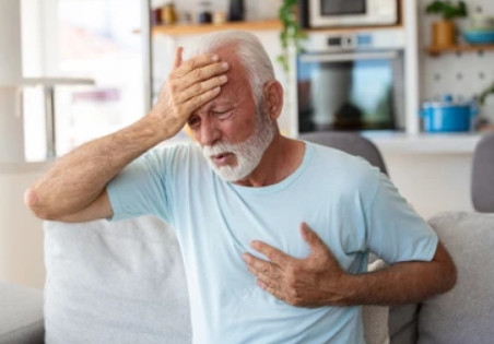 Nam giới cao tuổi: Ăn gì giúp giảm nguy cơ đau tim, đột quỵ?- Ảnh 2.