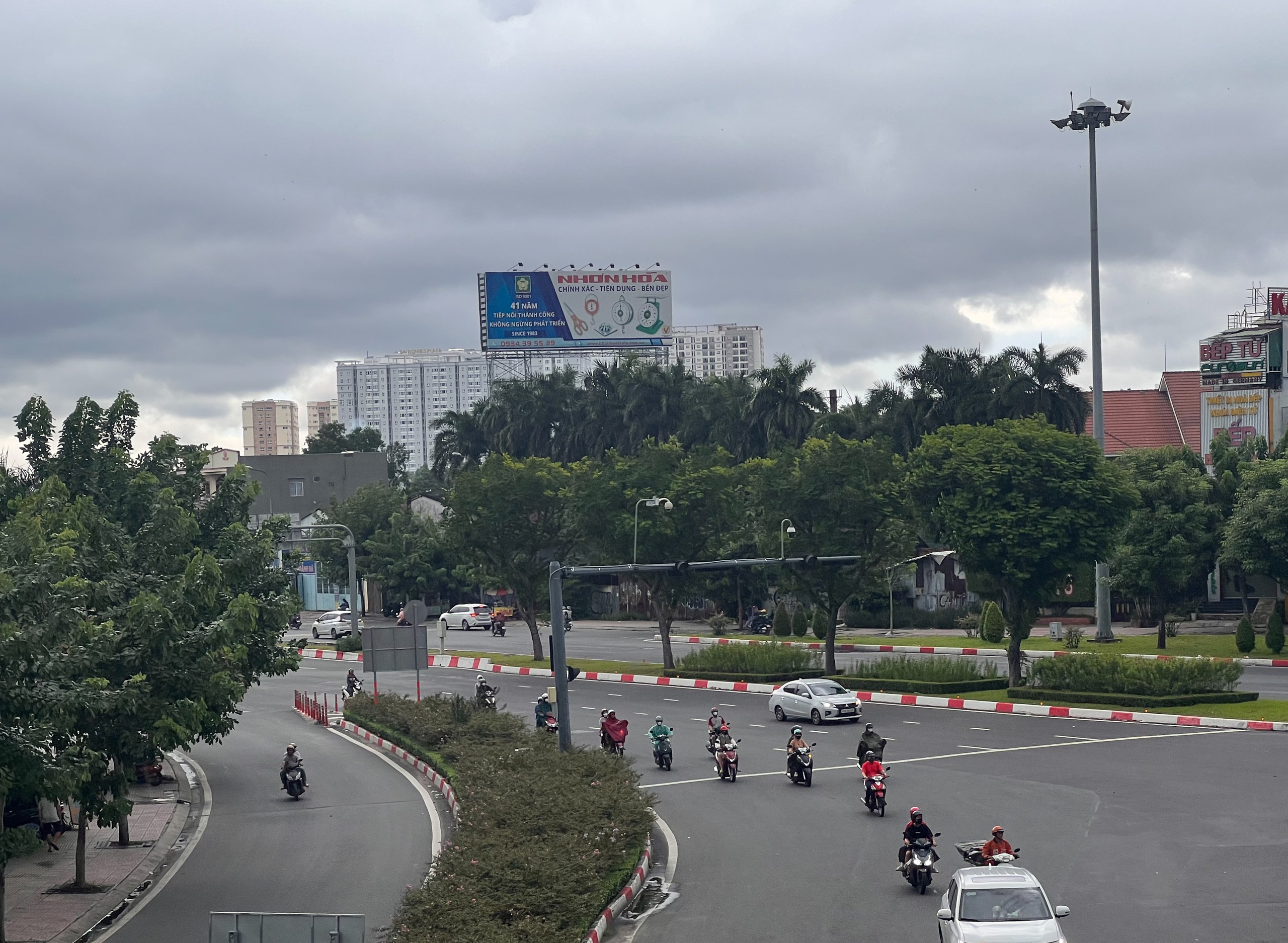 Tháng 10 thời tiết ở TP.HCM, Nam bộ dự báo: Có nhiều đợt mưa to kéo dài vài ngày- Ảnh 2.