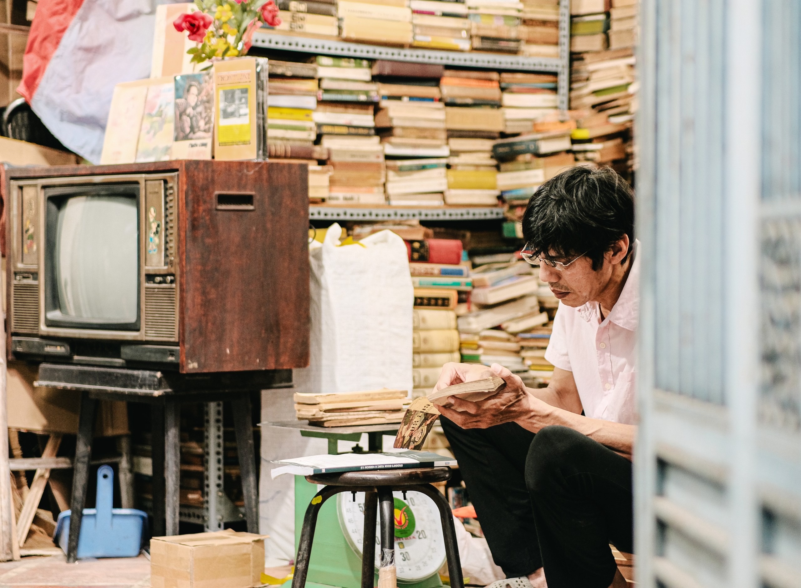 Ông chủ trẻ ‘dám bán sách – dám tử tế’ - Ảnh 1. Ông chủ trẻ ‘dám bán sách – dám tử tế’ - Ảnh 1.