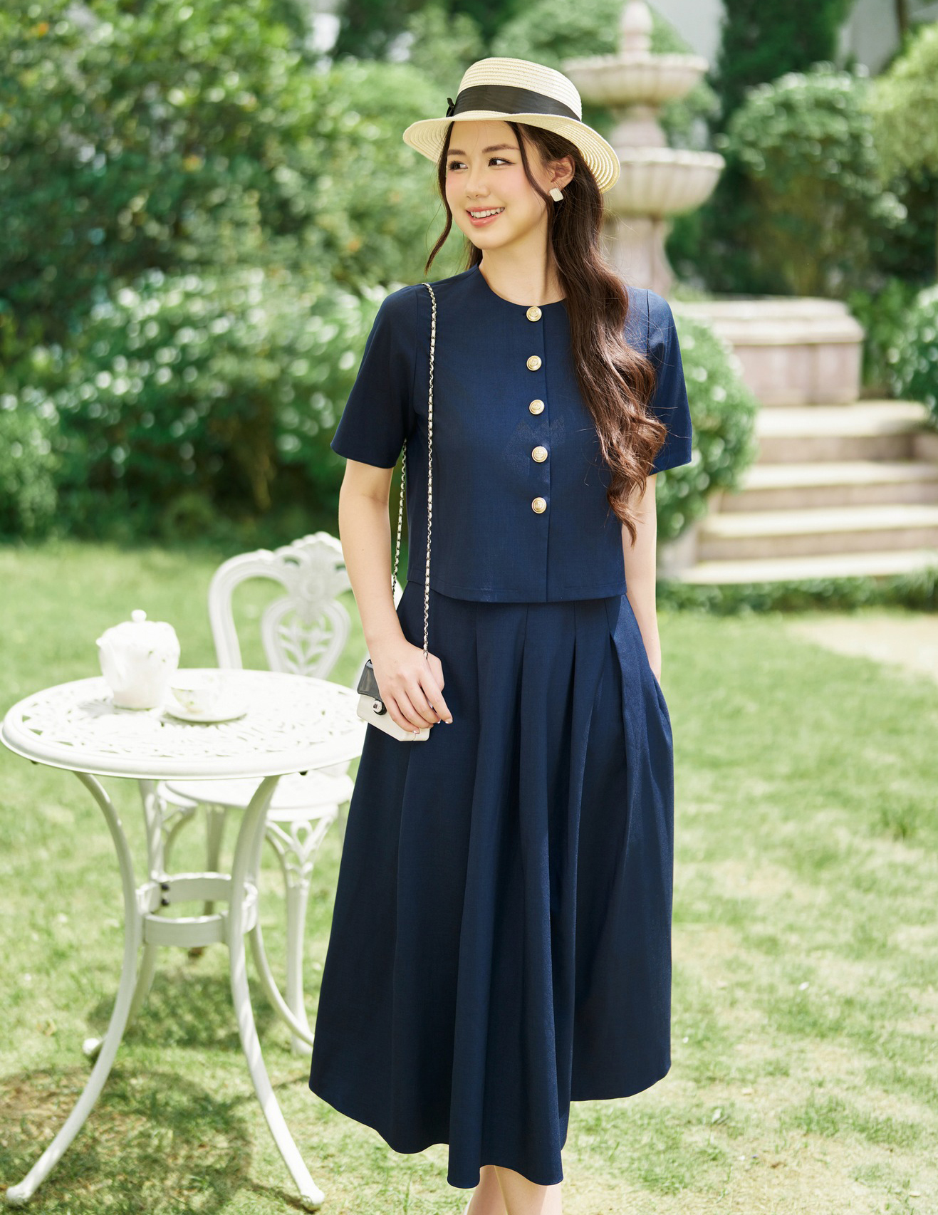 با استایل شیک ست ست لباس از پاییز لذت ببرید - عکس ۲. Tận hưởng mùa thu cùng phong thái sang chảnh đặc trưng của set đồng bộ- Ảnh 2.