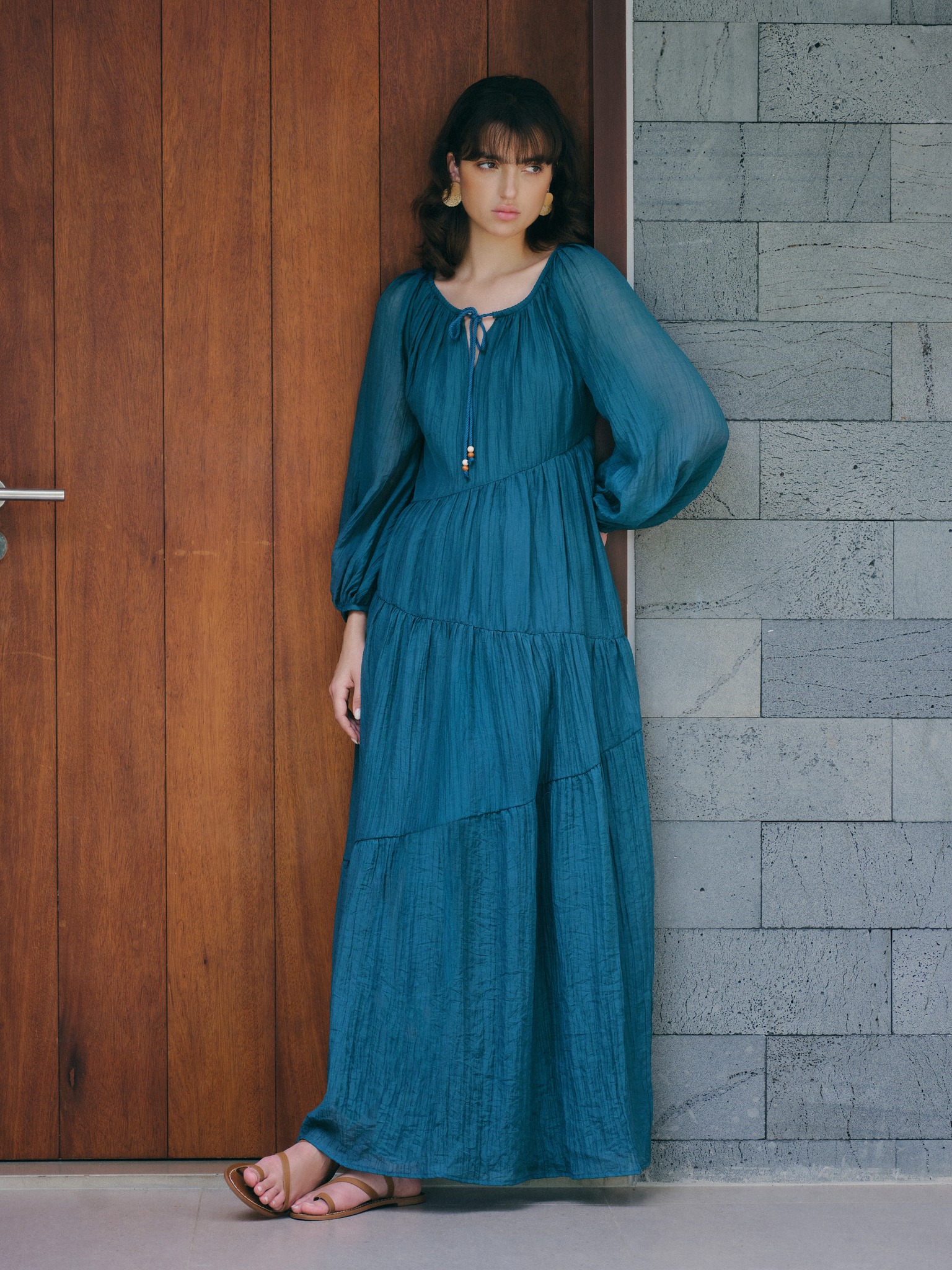 Krásné, volně splývavé šaty, které jí umožňují být sama sebou - Foto 1. Đầm suông xinh đẹp, tự do, cho nàng được là chính mình- Ảnh 1.