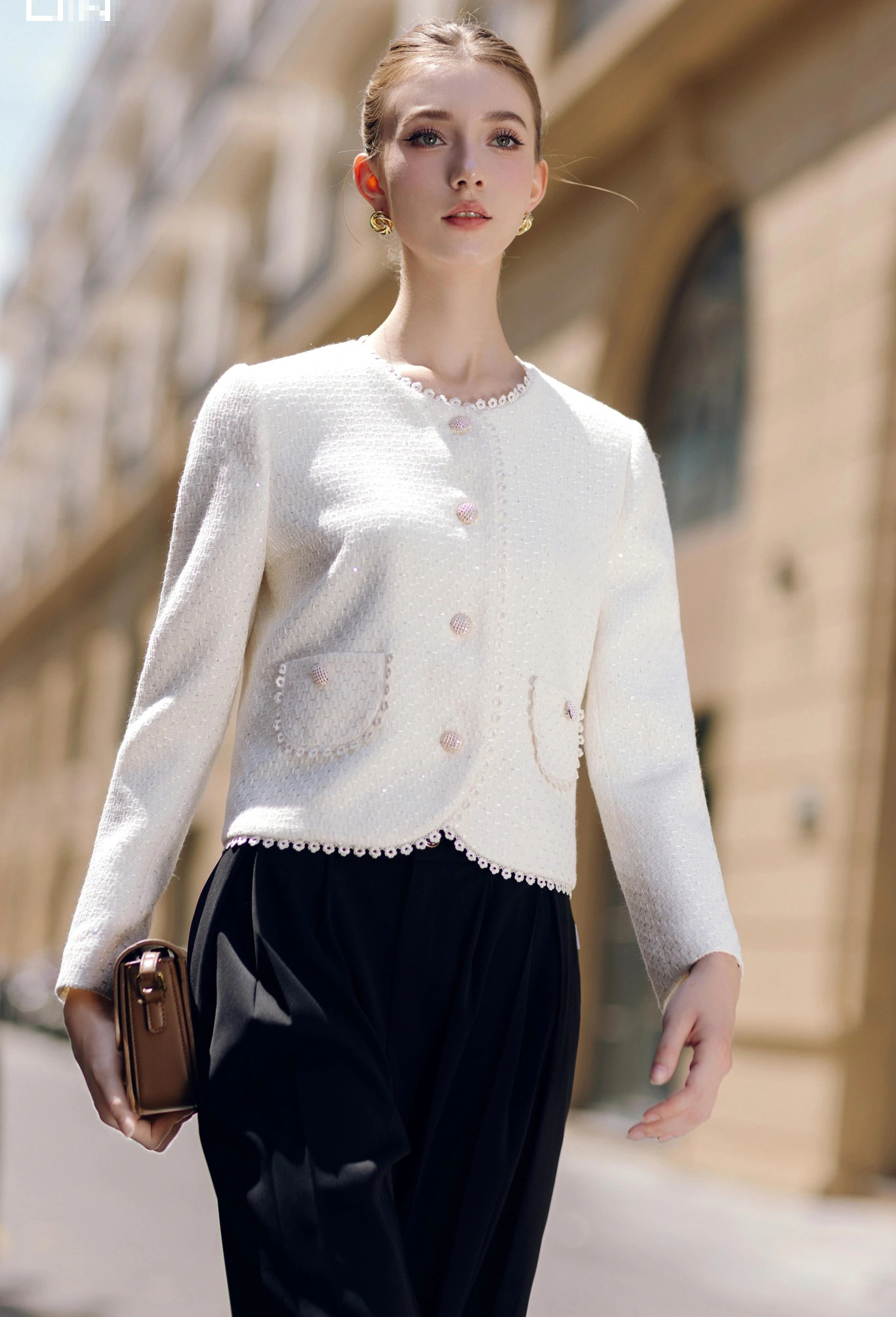 Đẹp, sang nhờ diện áo tweed vào mùa thu- Ảnh 1. Đẹp, sang nhờ diện áo tweed vào mùa thu- Ảnh 1.