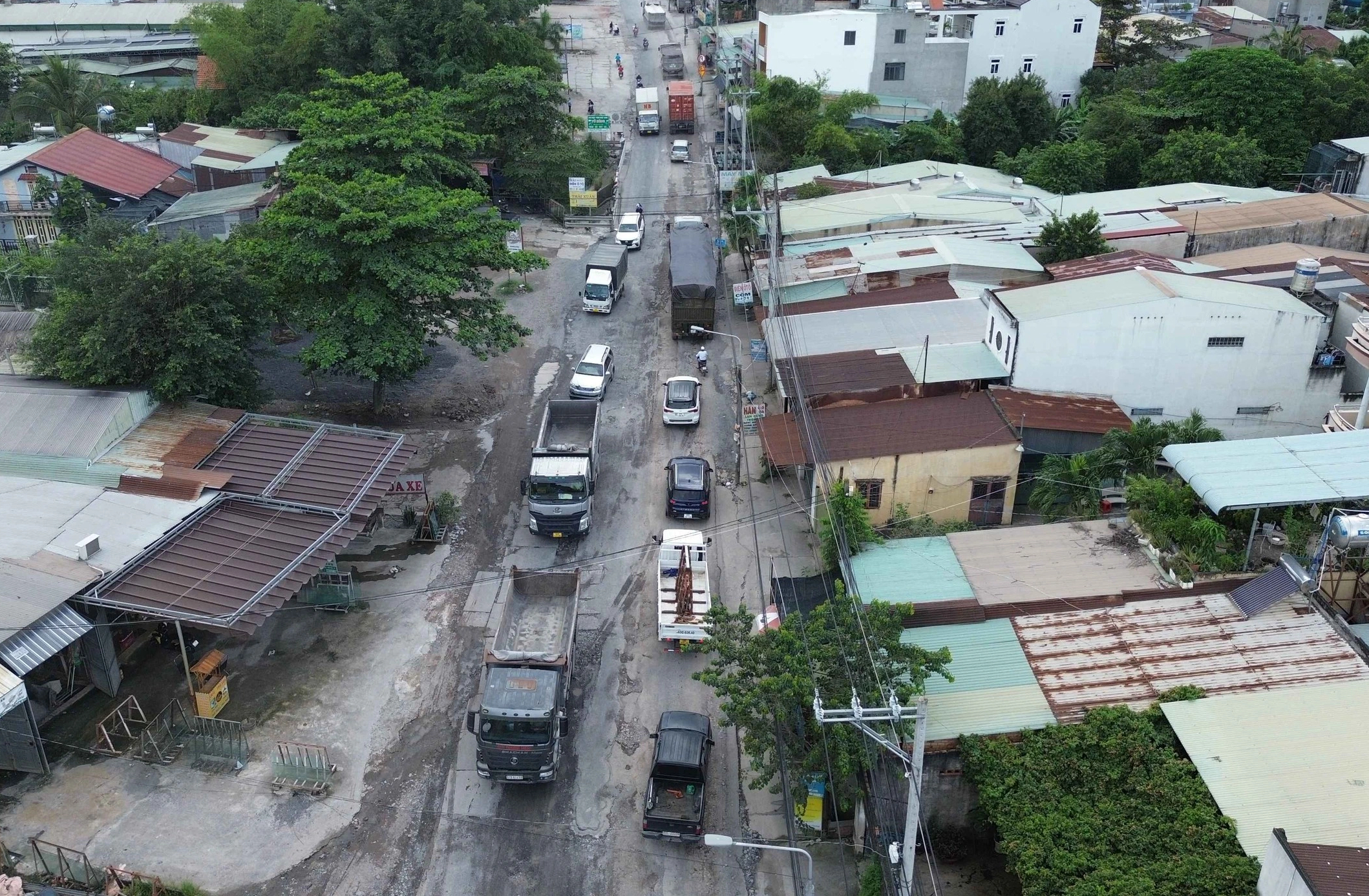 Đồng Nai: Đưa tuyến đường Hoàng Văn Bổn 'đầy thương tích' ra khỏi dự án BOT 768- Ảnh 1.