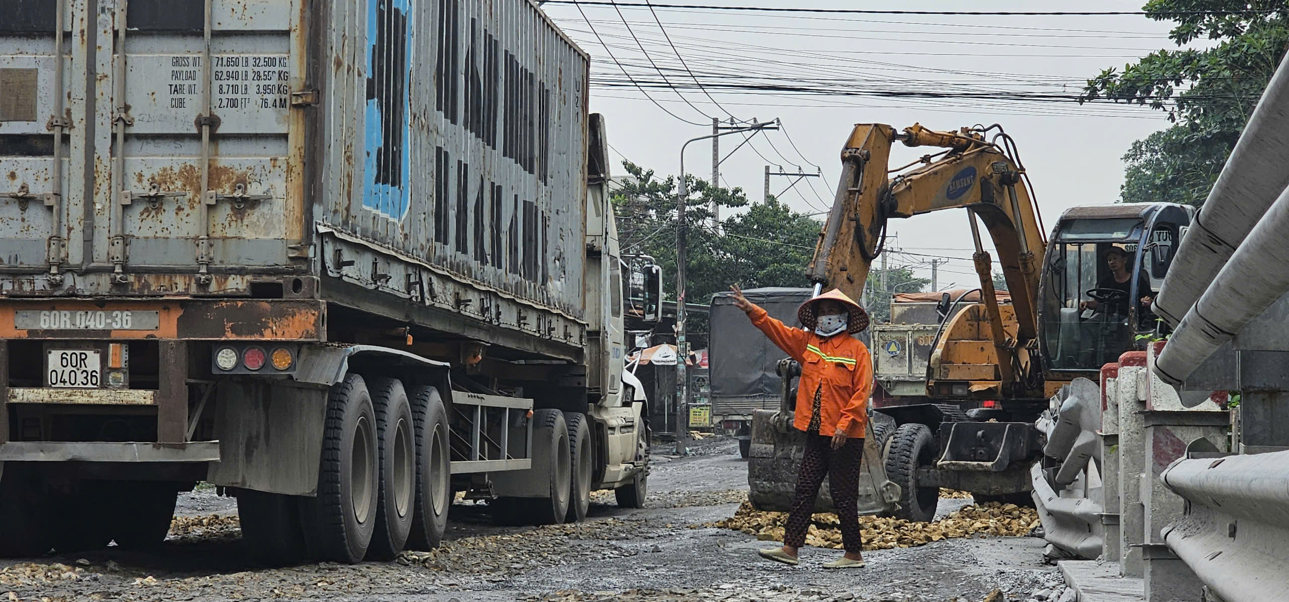 Đồng Nai: Đưa tuyến đường Hoàng Văn Bổn 'đầy thương tích' ra khỏi dự án BOT 768- Ảnh 6.