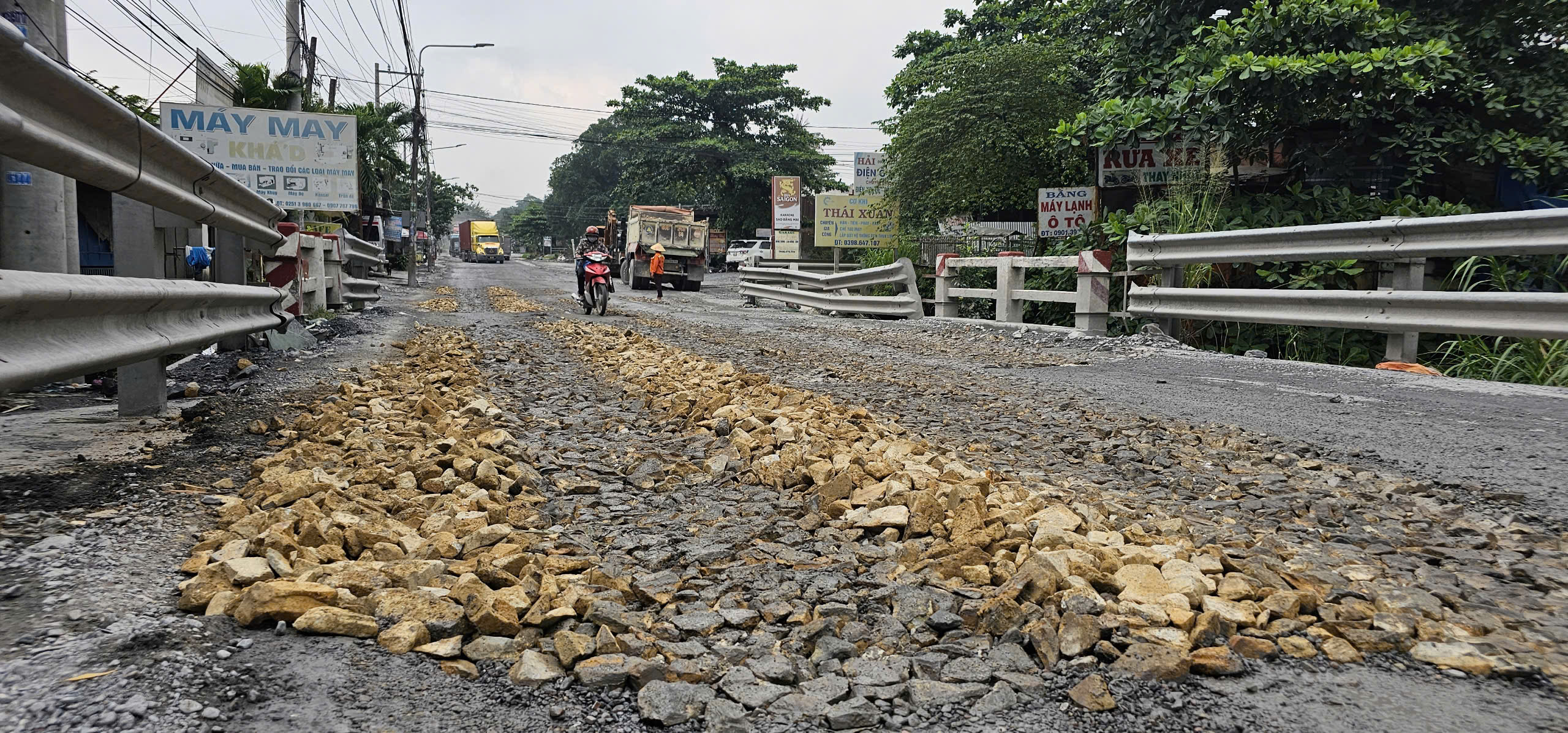 Đồng Nai: Đưa tuyến đường Hoàng Văn Bổn 'đầy thương tích' ra khỏi dự án BOT 768- Ảnh 5.