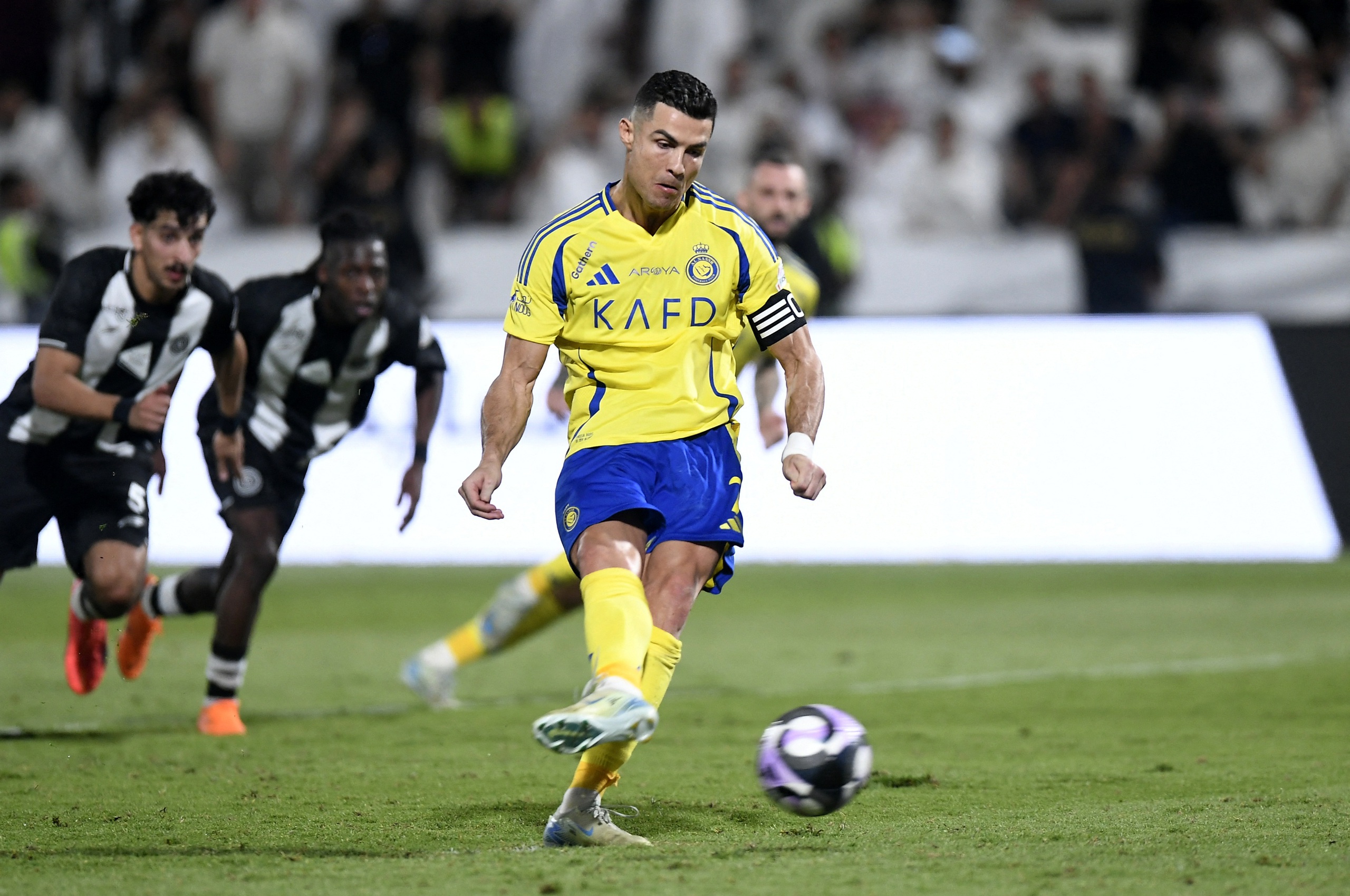 Image hình ảnh hình ảnh hình ảnh hình ảnh hình ảnh hình ảnh hình ảnh Mohamed Simakan - Ronaldo ghi bàn giúp Al Nassr giành chiến thắng siêu kịch tính ...