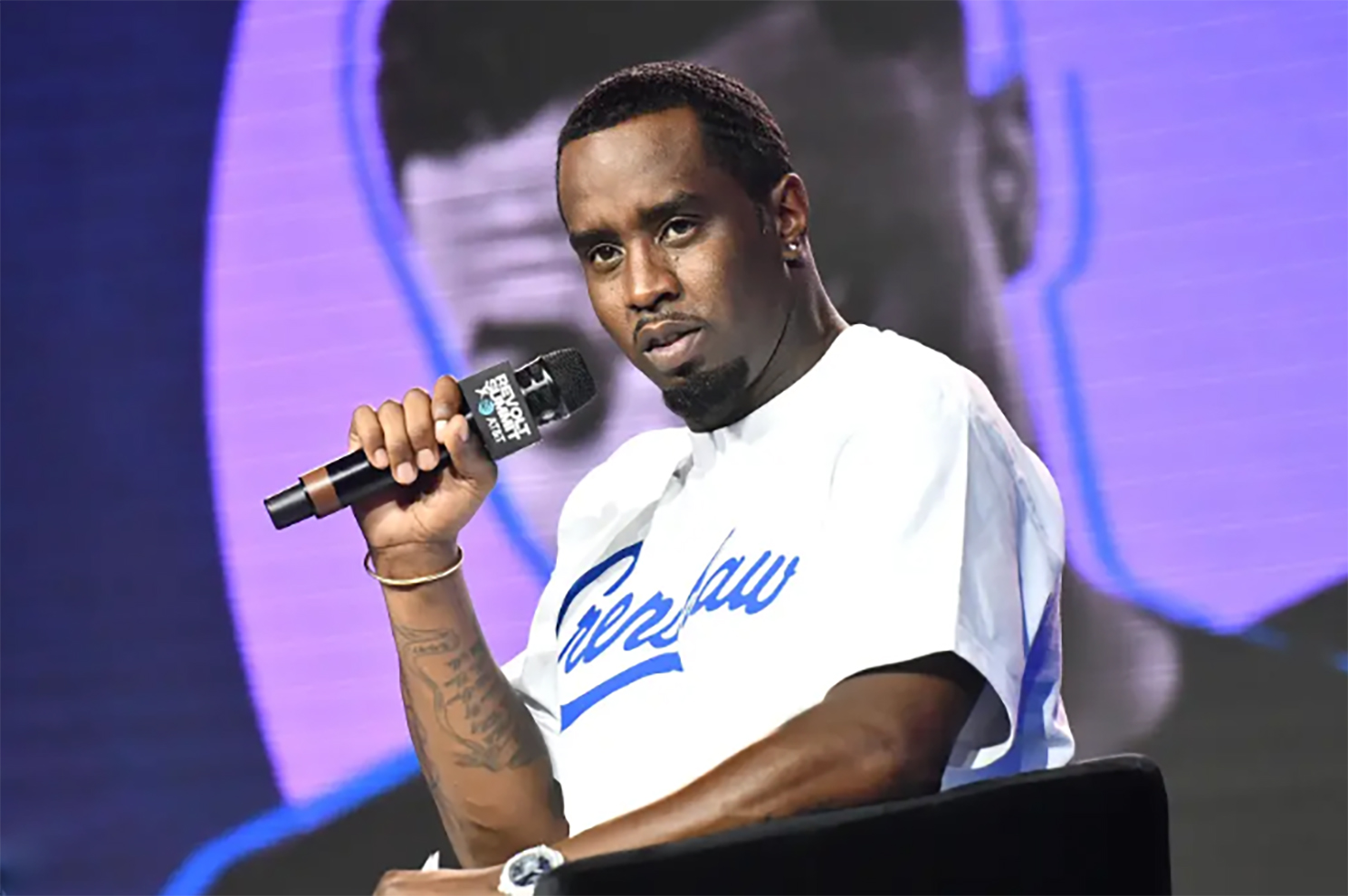 Diddy bị 120 người kiện, cáo buộc xâm hại trẻ vị thành niên