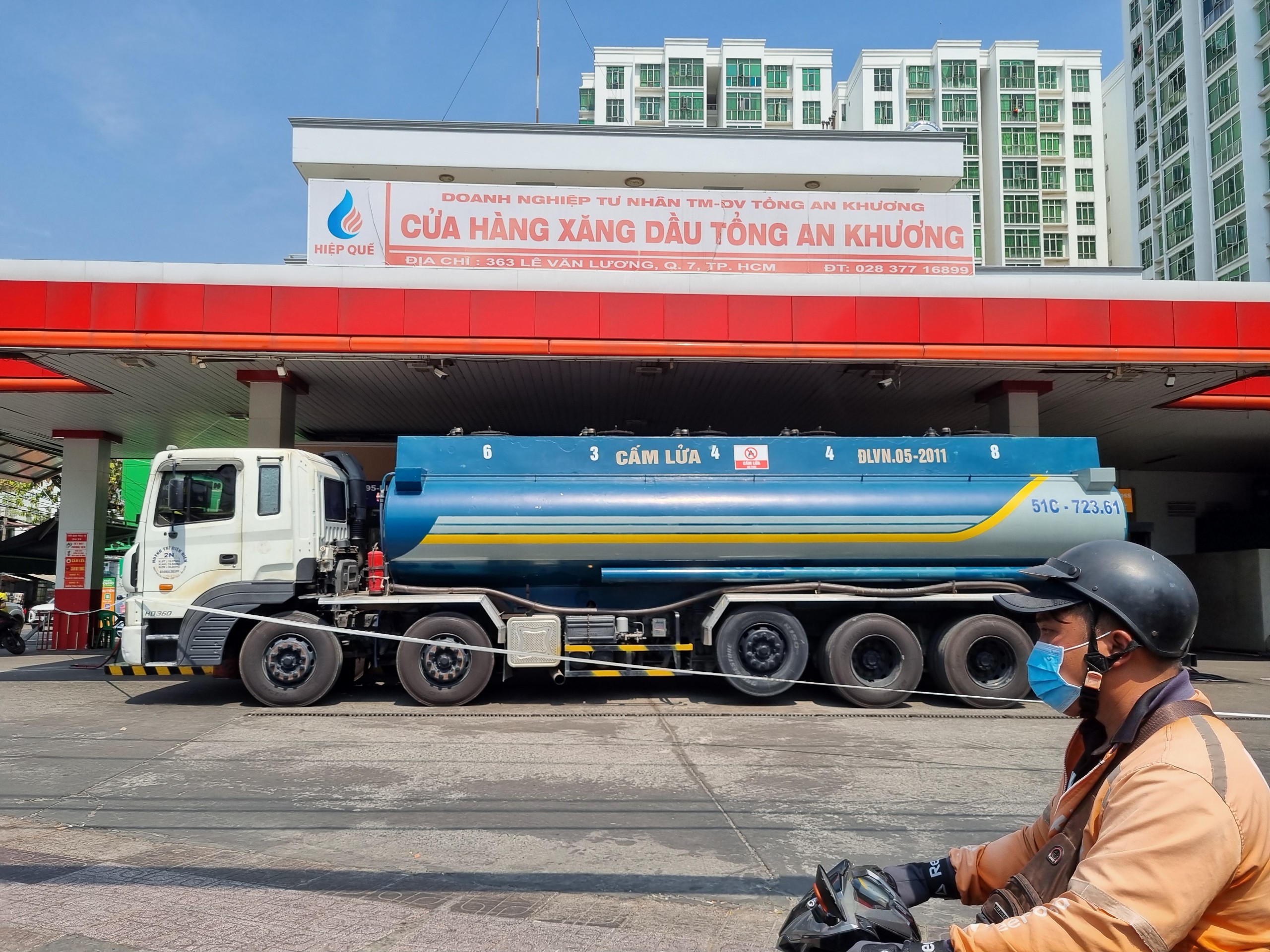 VCCI kiến nghị loại bỏ nhiều thủ tục bất hợp lý trong kinh doanh - Ảnh 1.
