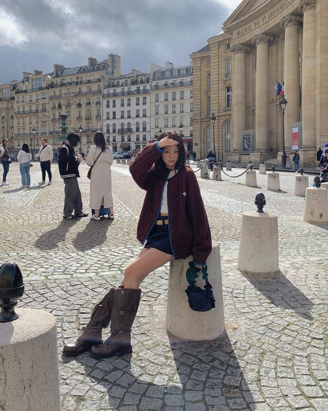 ឱបរដូវស្លឹកឈើជ្រុះជាមួយអាវយឺតទន់ - រូបថត 2 ។ Ôm trọn mùa thu với những chiếc áo len mềm mại- Ảnh 2.