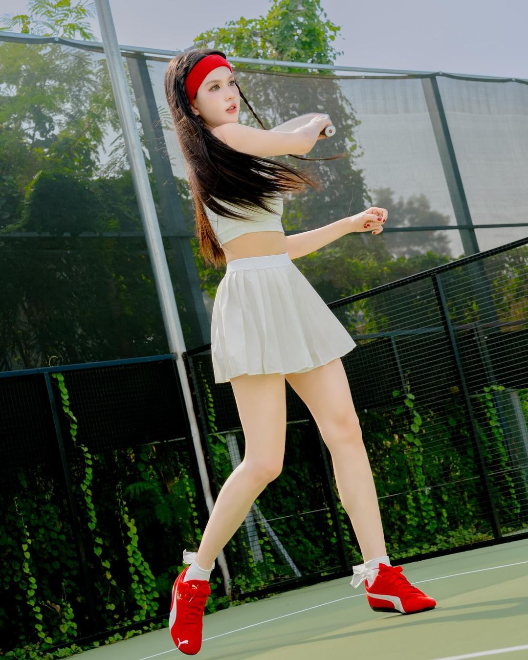 एक गतिशील और युवा स्पोर्टी शैली के साथ दिखाओ - फोटो 8. Bung xõa cùng phong cách thể thao năng động và trẻ trung- Ảnh 8.