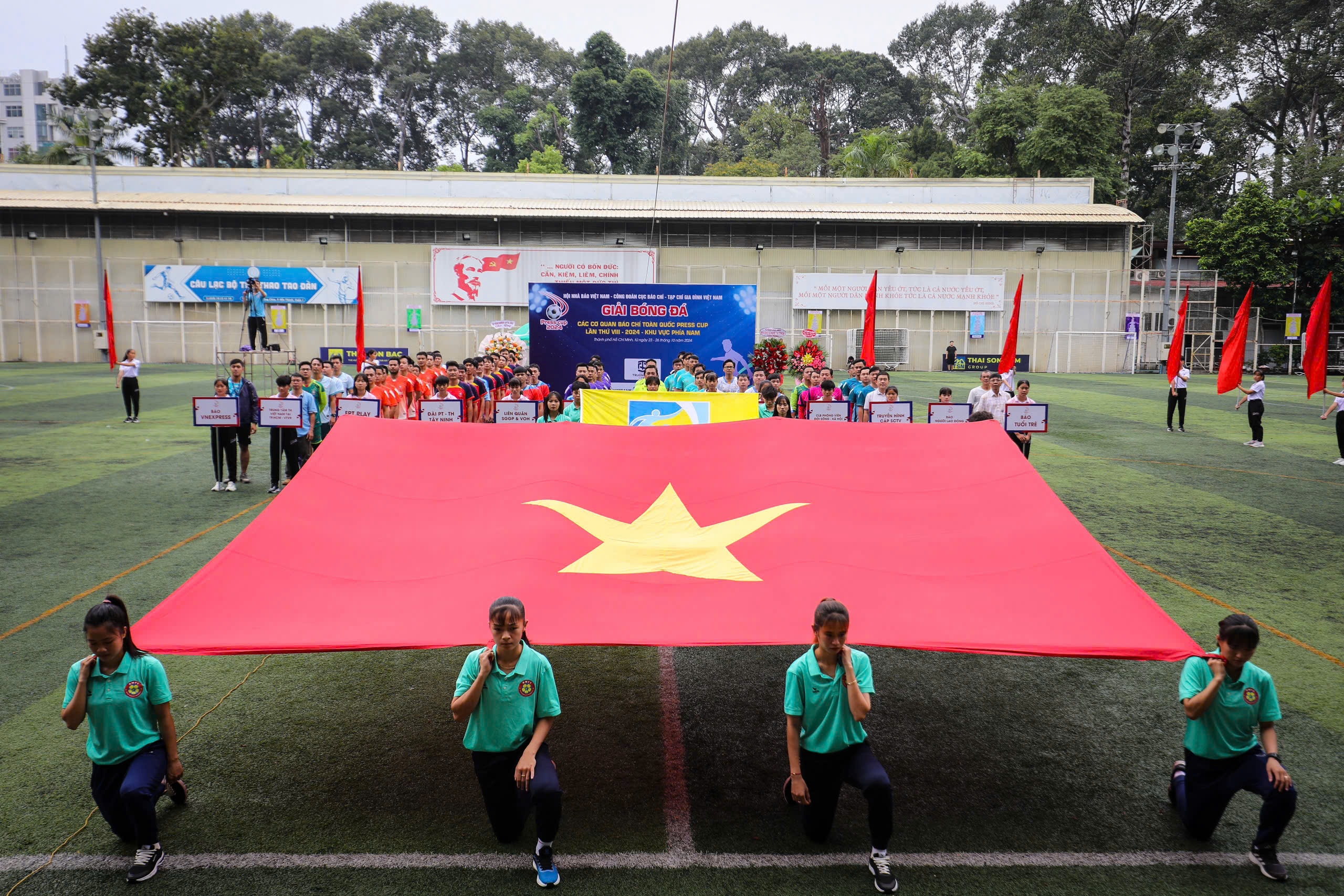 Khai mạc Press Cup 2024: Tràn ngập niềm vui, các trận đấu hấp dẫn- Ảnh 8.