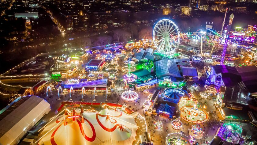 सर्दियों के आने पर क्रिसमस के 4 त्यौहारों का इंतजार रहेगा - फोटो 1. 4 lễ hội Giáng sinh được mong chờ khi mùa đông đến- Ảnh 1.