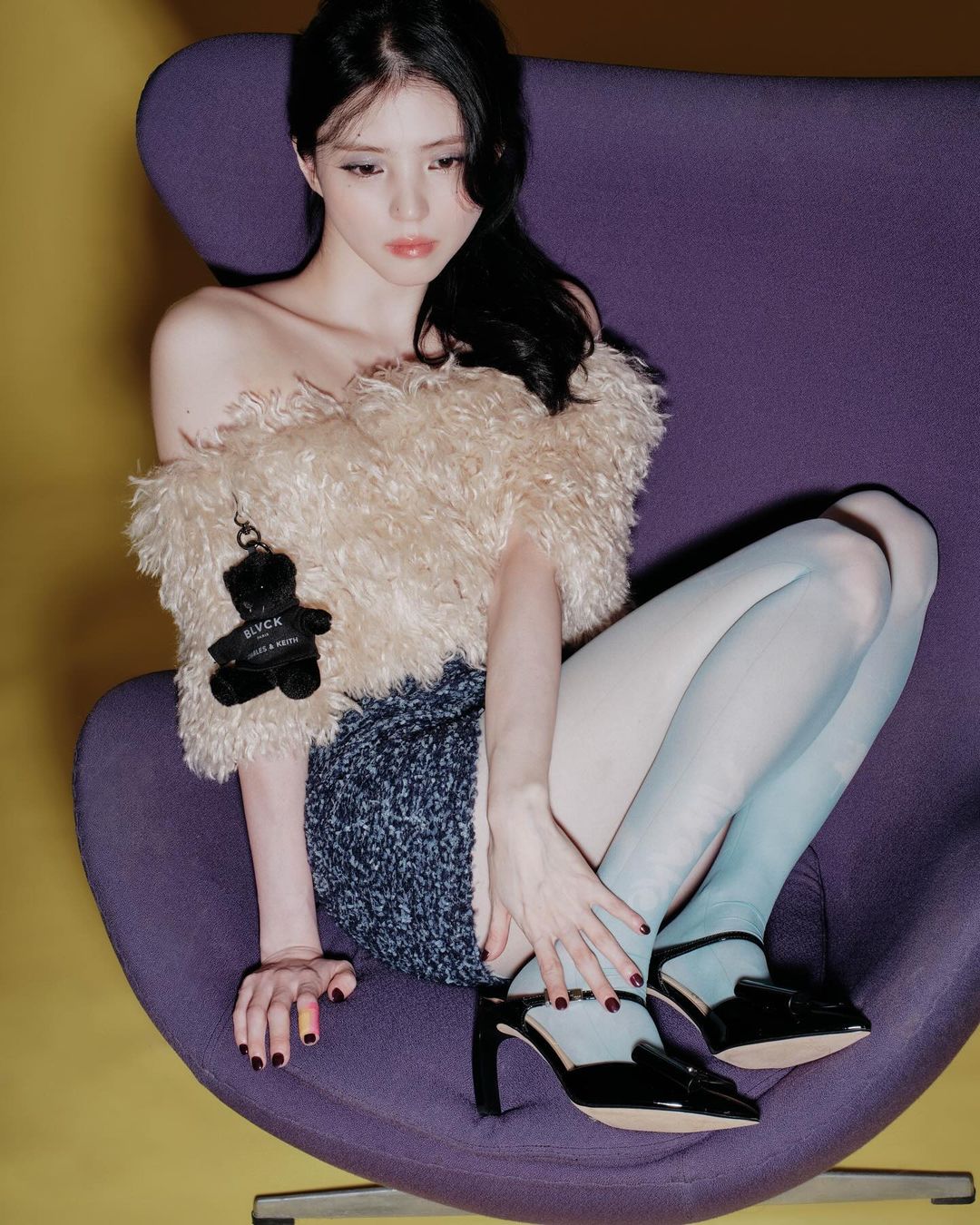 Oppdag den uendelige skjønnheten i mørke farger – Bilde 3. Khám phá vẻ đẹp bất tận của gam màu trầm- Ảnh 3.