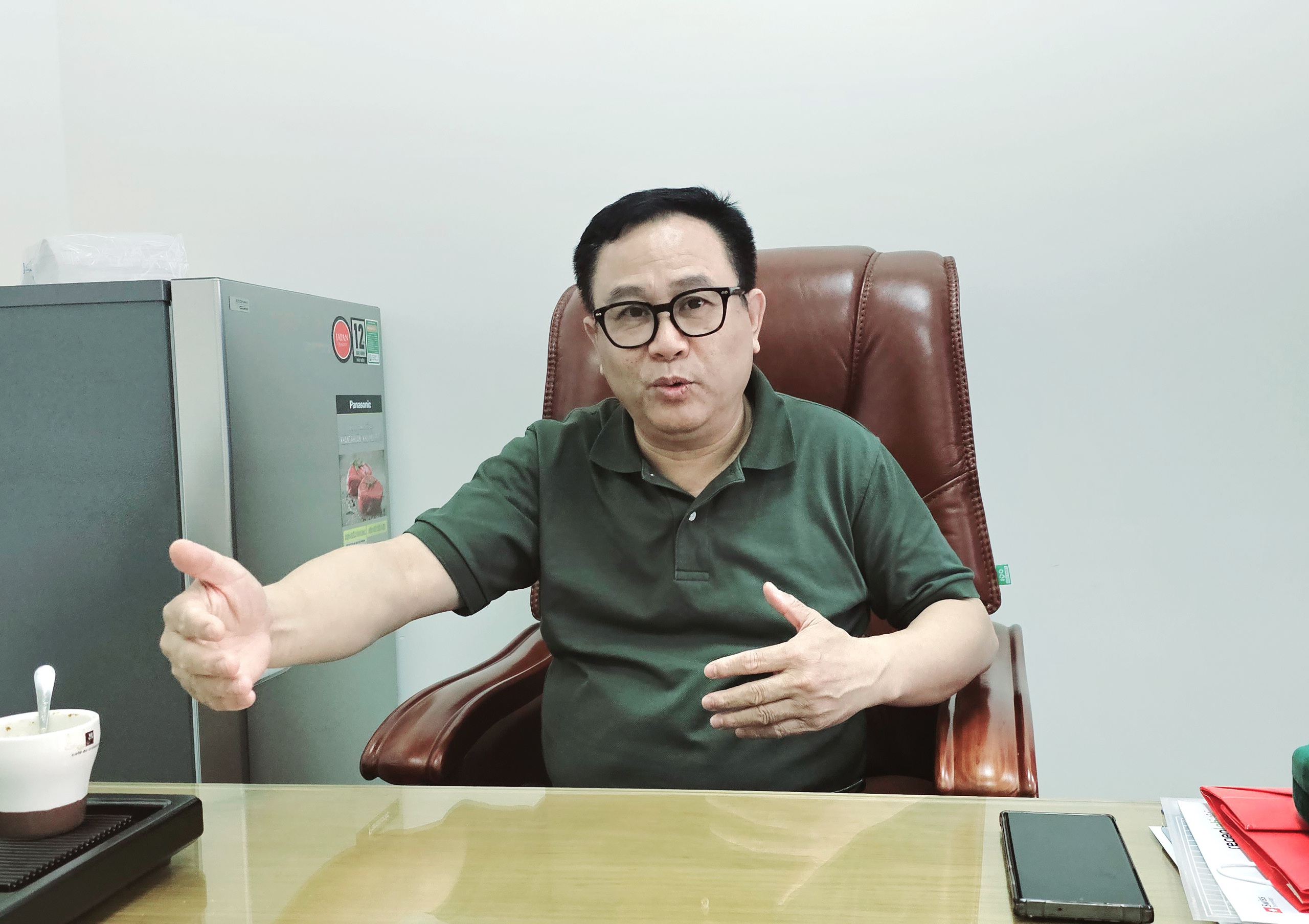 PGS-TS-BS Vũ Văn Tâm, Giám đốc Bệnh viện Phụ sản Hải Phòng: "Nếu xây dựng được AI thật tốt từ bây giờ thì trong tương lai, các bác sĩ sẽ giảm bớt công việc thủ công để tập trung chuyên môn, qua đó giảm thiểu tối đa sự nhầm lẫn, sai sót trong y khoa" PGS-TS-BS Vũ Văn Tâm, Giám đốc Bệnh viện Phụ sản Hải Phòng: "Nếu xây dựng được AI thật tốt từ bây giờ thì trong tương lai, các bác sĩ sẽ giảm bớt công việc thủ công để tập trung chuyên môn, qua đó giảm thiểu tối đa sự nhầm lẫn, sai sót trong y khoa"