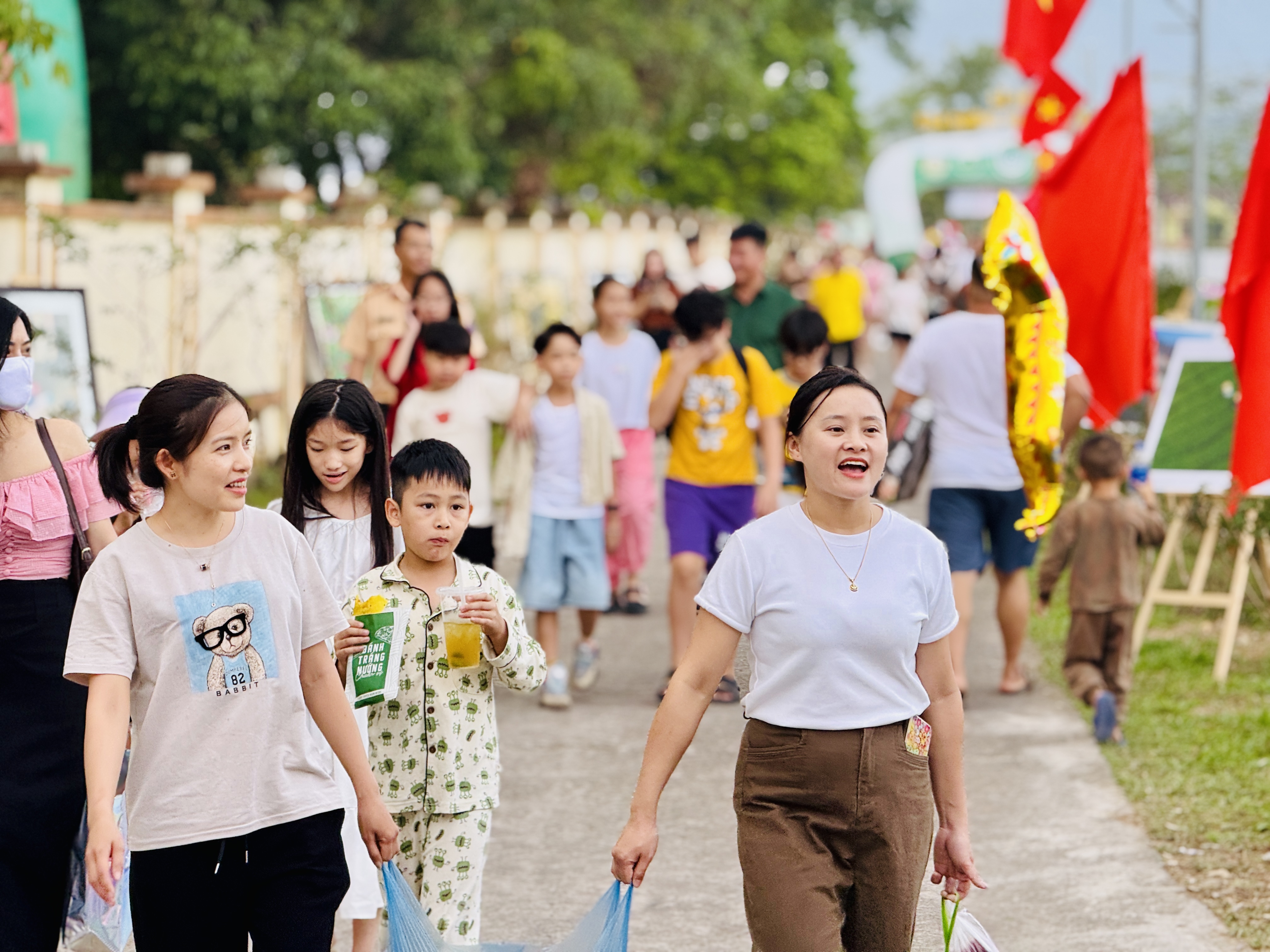 Lễ hội trà lớn nhất tỉnh Quảng Ninh làm say lòng du khách- Ảnh 4.