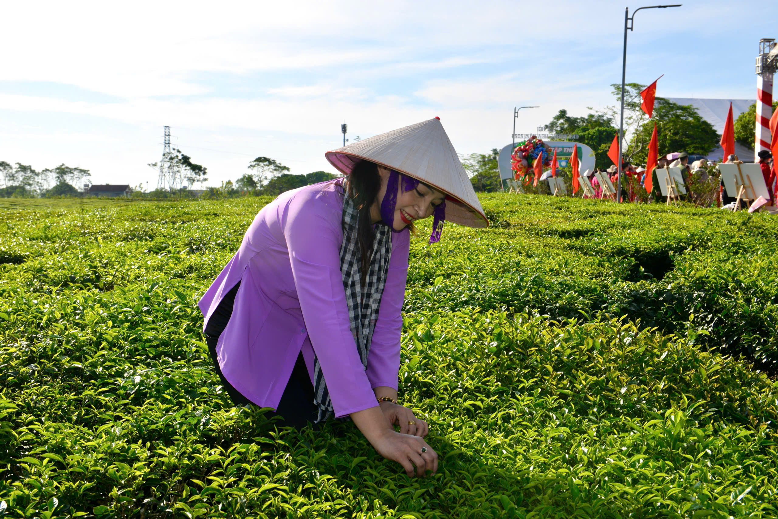 Lễ hội trà lớn nhất tỉnh Quảng Ninh làm say lòng du khách- Ảnh 10.