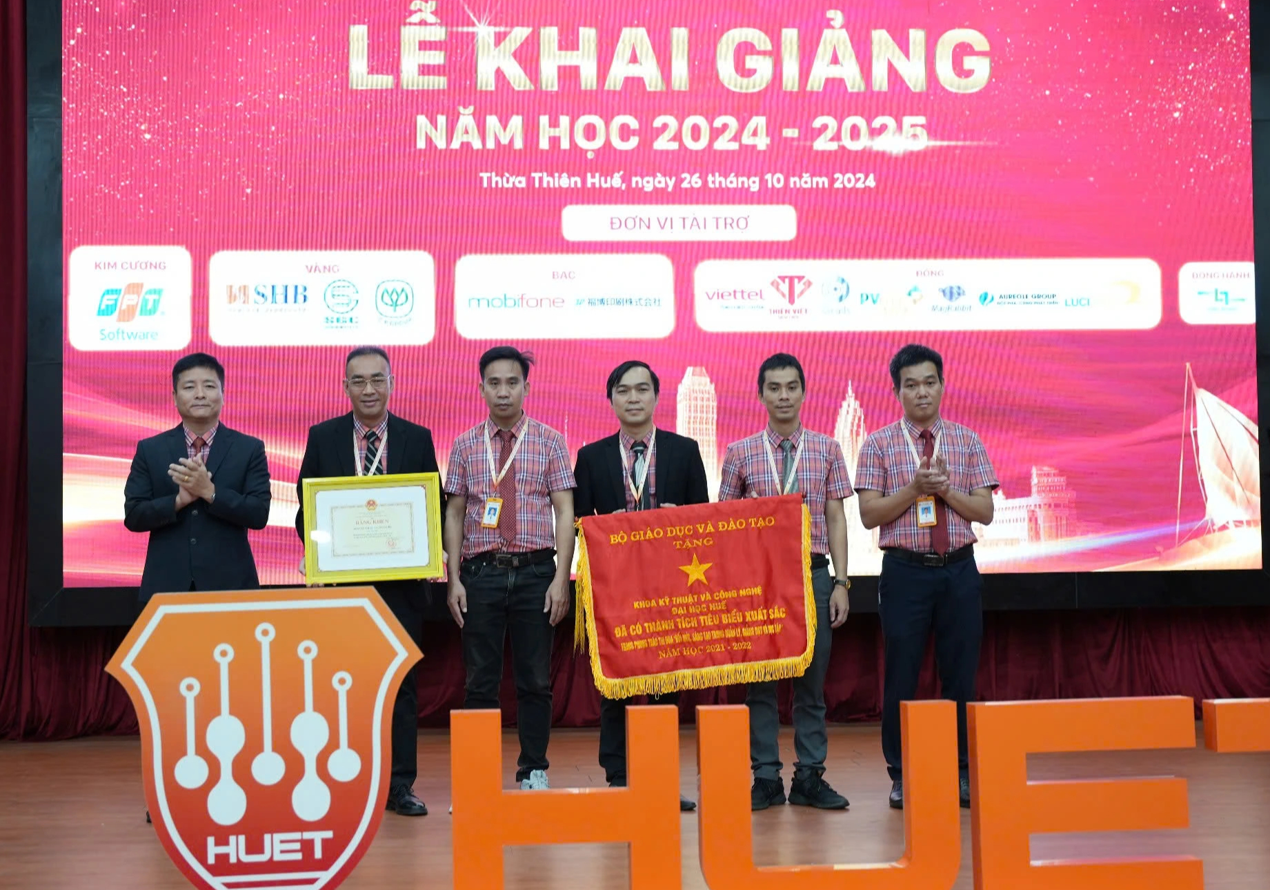 Universiti Hue bakal mempunyai Universiti Kejuruteraan dan Teknologi tambahan - Foto 3. Đại học Huế sắp có thêm Trường đại học Kỹ thuật và công nghệ- Ảnh 3.