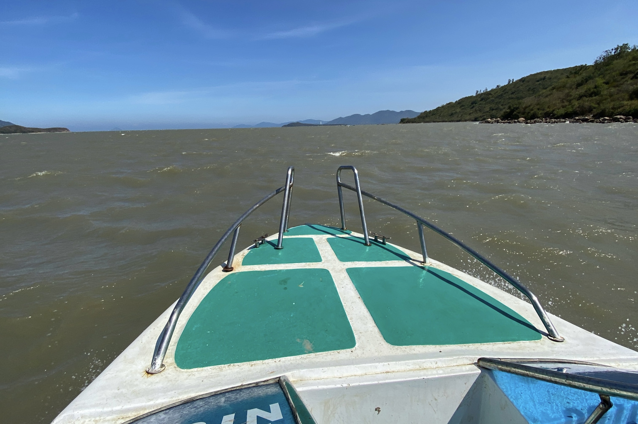 B&atilde;o số 3 Wipha c&oacute; thể g&acirc;y nguy hiểm: C&aacute;ch sinh tồn khi đi biển gặp thời tiết xấu - Ảnh 2.