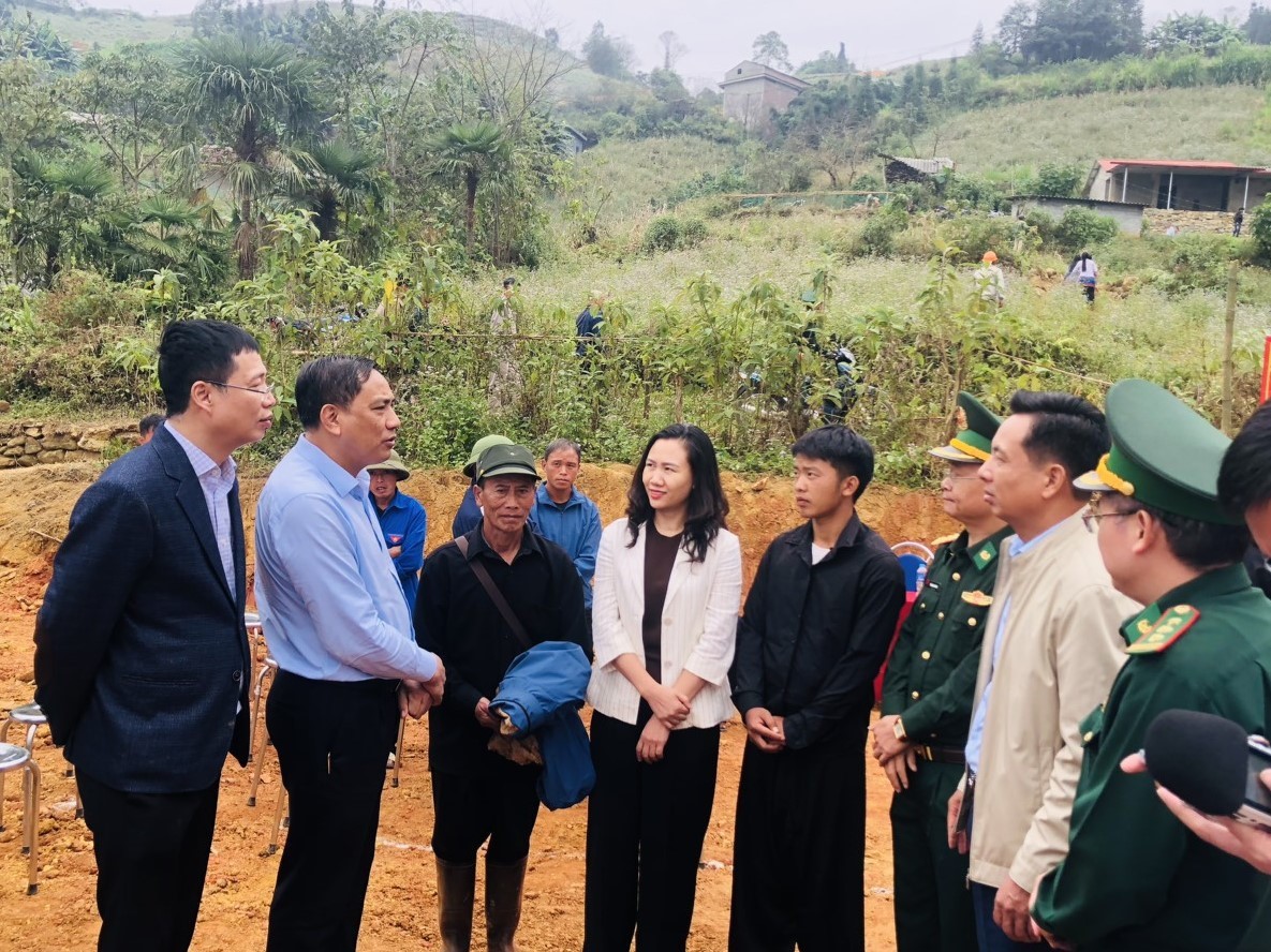 Hòa Phát tài trợ 10 tỉ đồng cho bà con Lào Cai tái thiết sau bão- Ảnh 3. Hòa Phát tài trợ 10 tỉ đồng cho bà con Lào Cai tái thiết sau bão- Ảnh 3.