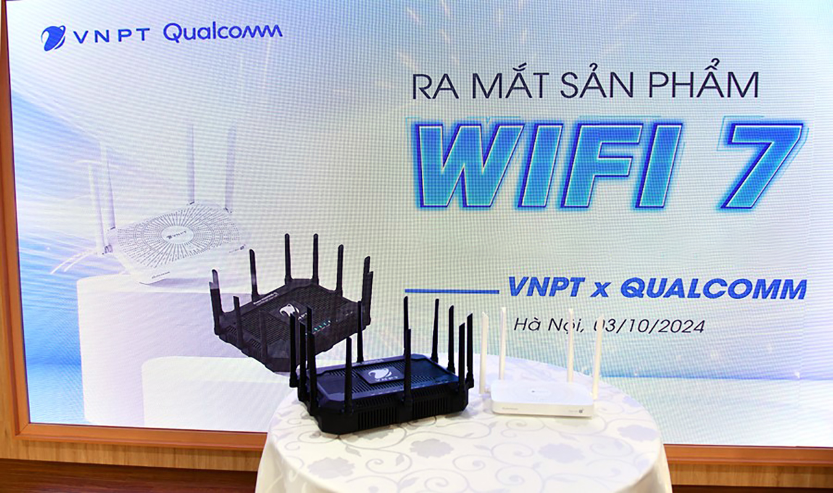 Thiết bị cung cấp dịch vụ Internet XGS-PON WiFi 7 được thiết kế và sản xuất bởi VNPT Technology Thiết bị cung cấp dịch vụ Internet XGS-PON WiFi 7 được thiết kế và sản xuất bởi VNPT Technology
