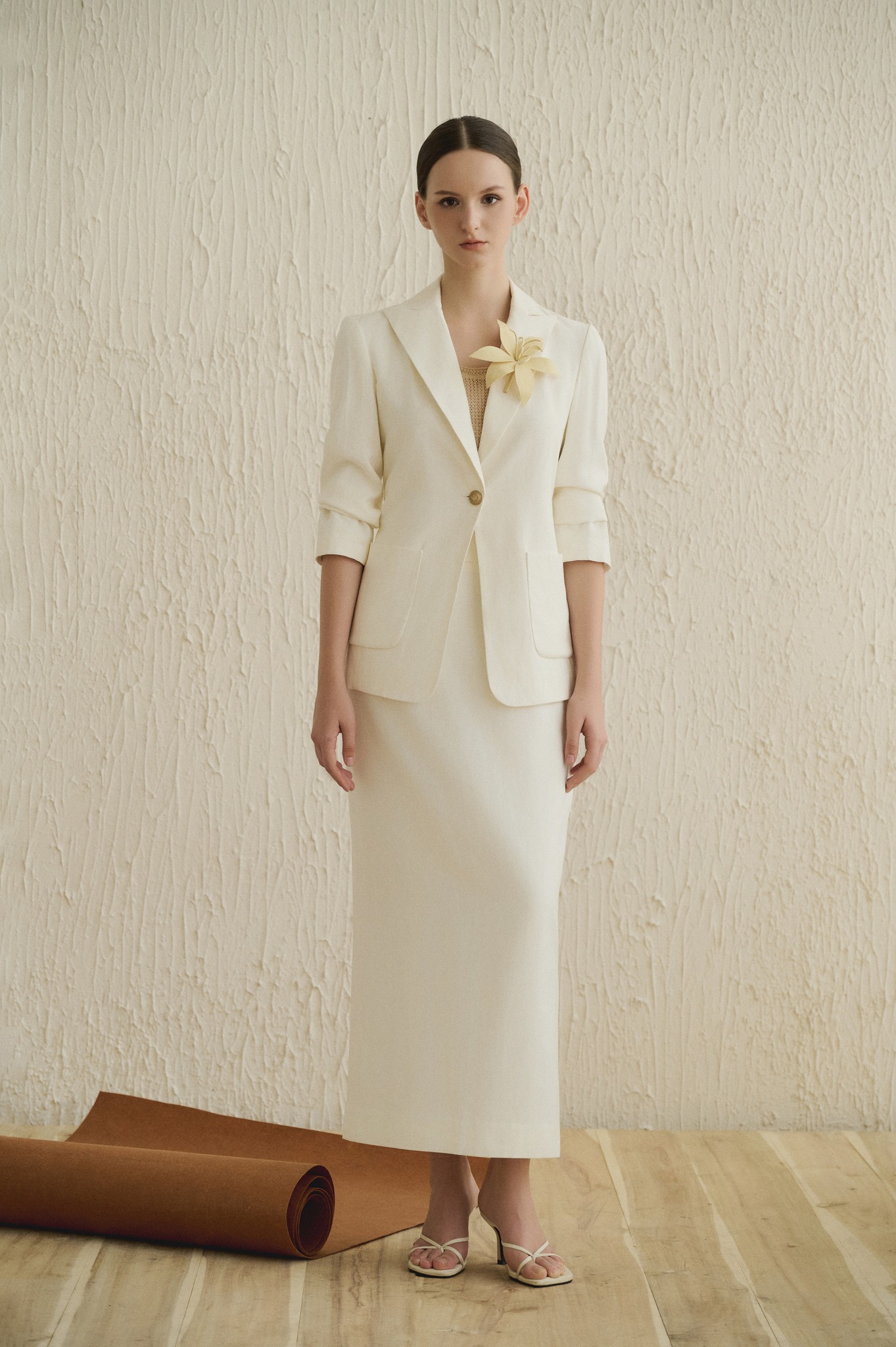 Ντυθείτε καλά για τη δουλειά και το παιχνίδι με ένα στυλιζαρισμένο γιλέκο - Φωτογραφία 10. Mặc đẹp đi làm, đi chơi cùng áo vest cách điệu- Ảnh 10.