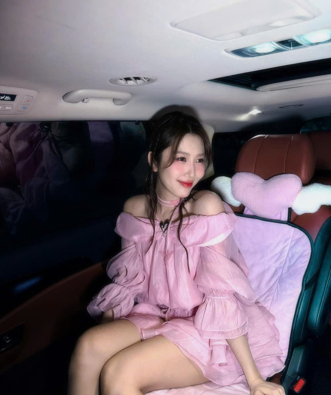 Необычайно сладкий, с конфетно-розовыми тонами - Фото 7. Ngọt ngào hết nấc với tông hồng kẹo ngọt- Ảnh 7.