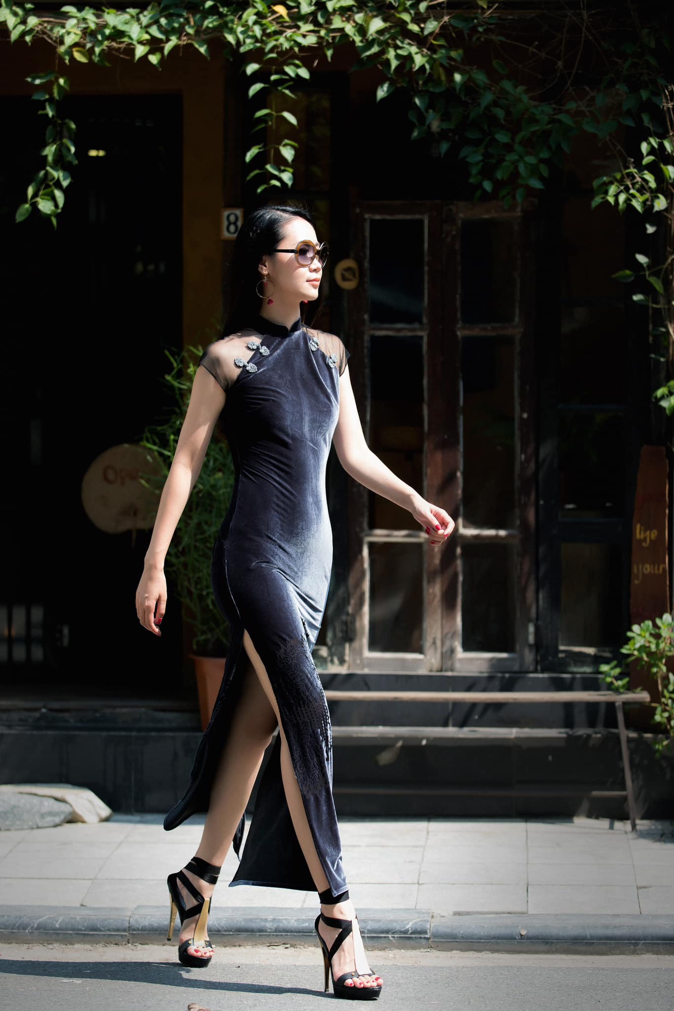 تازه و جوان با مد اداری خاکستری - عکس ۸. Mới mẻ và trẻ trung với thời trang công sở xám- Ảnh 8.