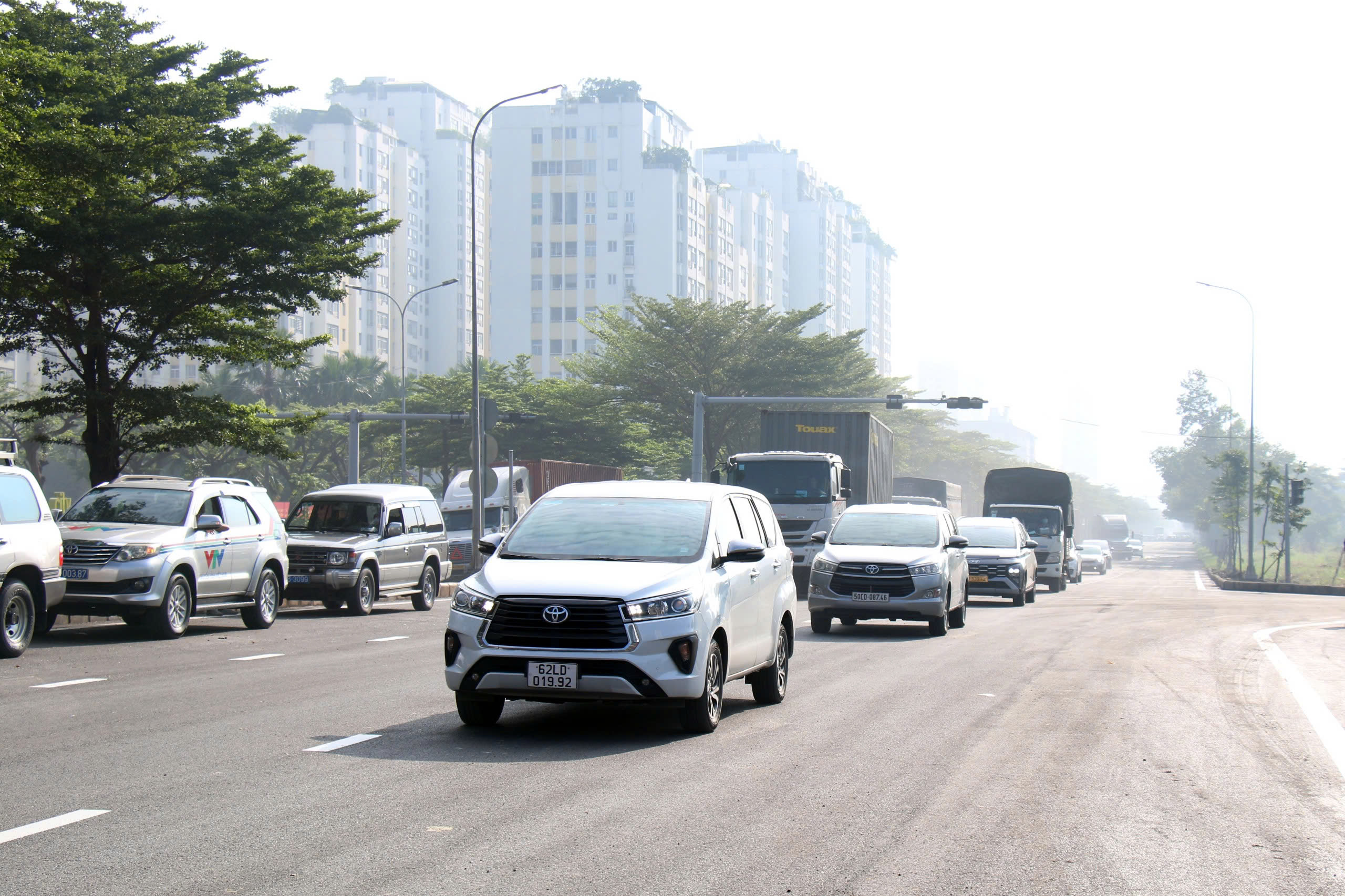 Thông xe nhánh hầm chui Nguyễn Văn Linh - Nguyễn Hữu Thọ 'cứu' giao thông khu Nam- Ảnh 2.