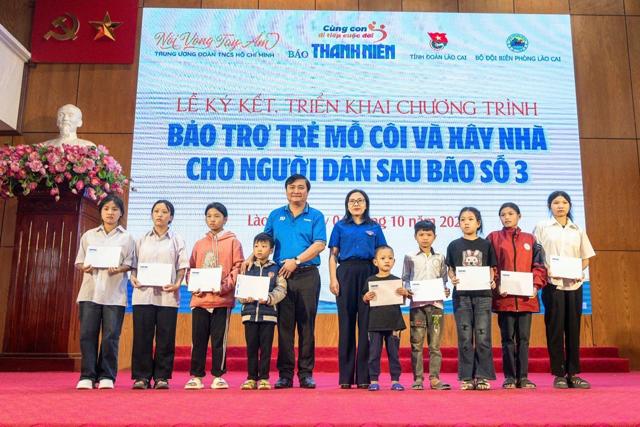 Tiếp hành trình ‘Cùng con đi tiếp cuộc đời’, Báo Thanh Niên bảo trợ 50 trẻ mồ côi do bão Yagi- Ảnh 2.