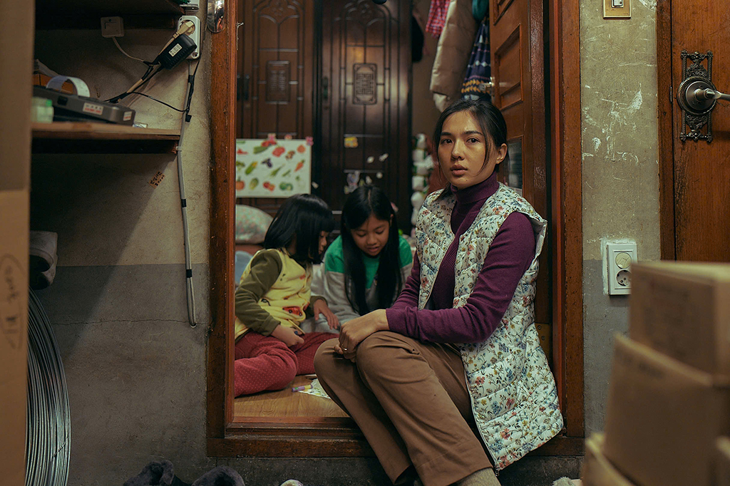 តារាសម្ដែងវៀតណាមសម្ដែងក្នុងភាពយន្តអន្តរជាតិ៖ ឱកាសជាច្រើន បញ្ហាប្រឈមជាច្រើន - រូបថត ១. Diễn viên Việt đóng phim quốc tế: Nhiều cơ hội, đầy thách thức- Ảnh 1.