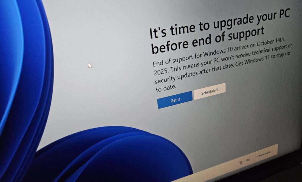 Hàng loạt PC không đủ chuẩn vẫn nhận được lời mời nâng cấp Windows 11 - Ảnh 1.