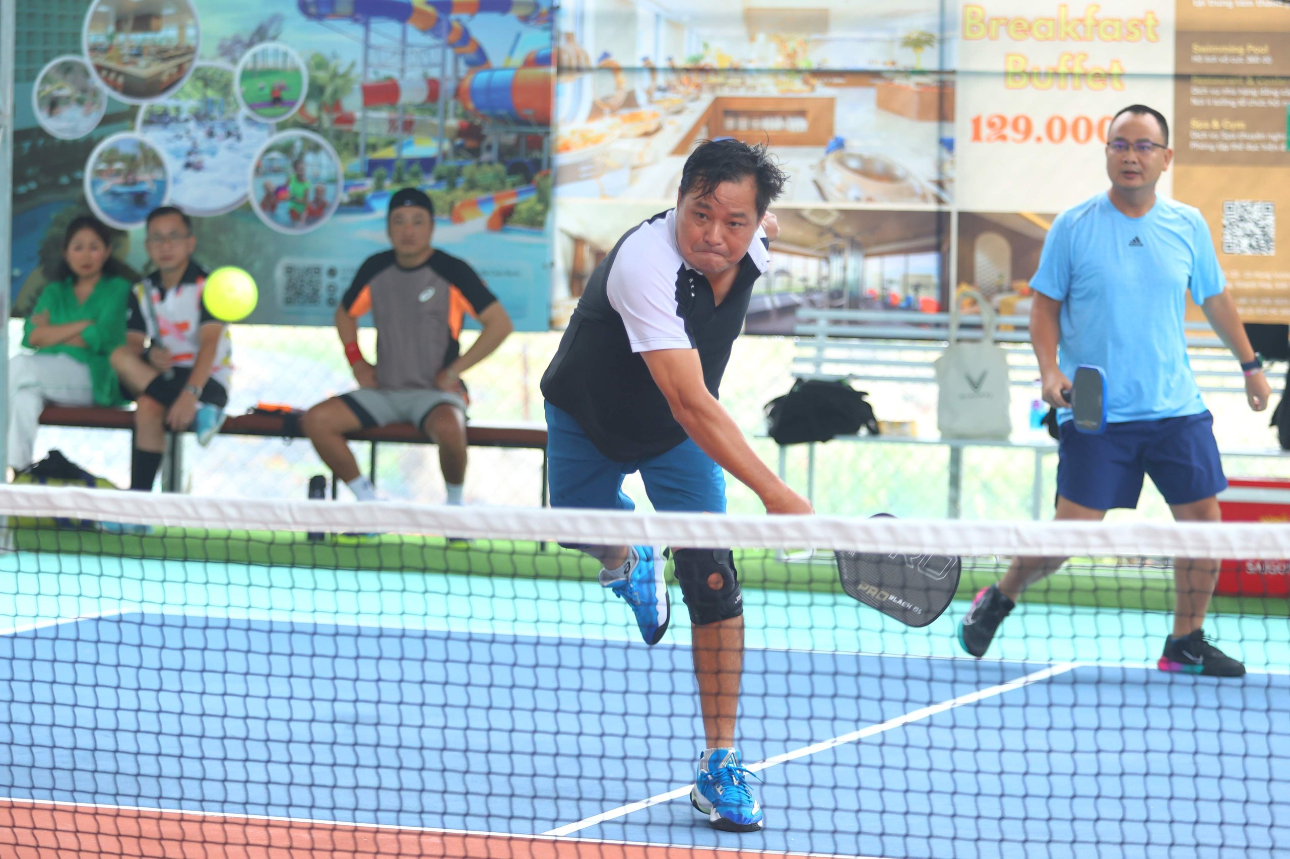 Giải pickleball Báo Thanh Niên và những người bạn đồng hành: Gây quỹ cho Cùng con đi tiếp cuộc đời- Ảnh 13.