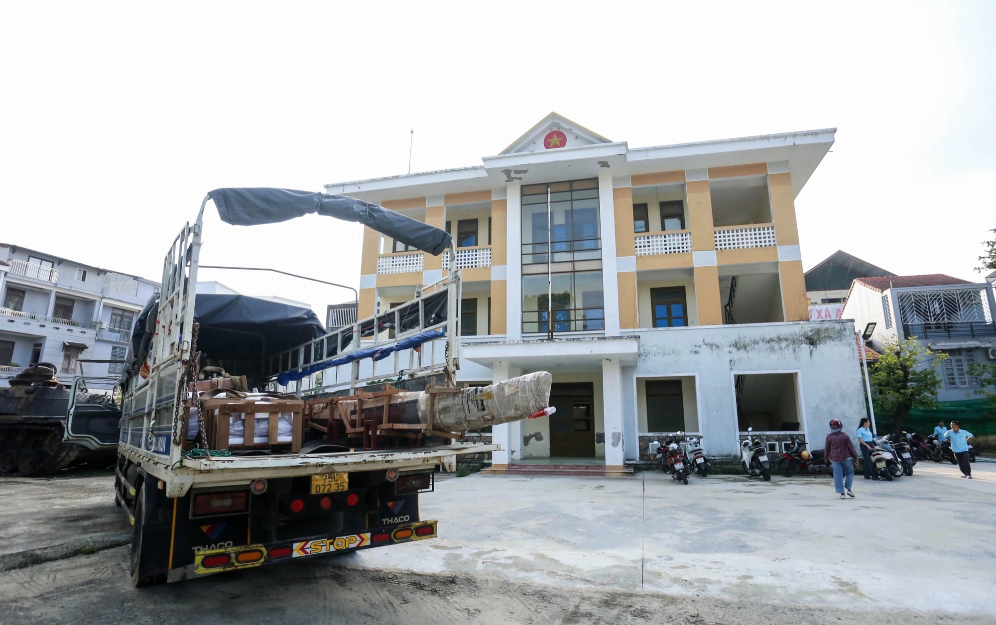 'Hộ tống' bảo vật quốc gia của Bảo tàng Lịch sử Thừa Thiên-Huế về 'nhà' mới- Ảnh 11.