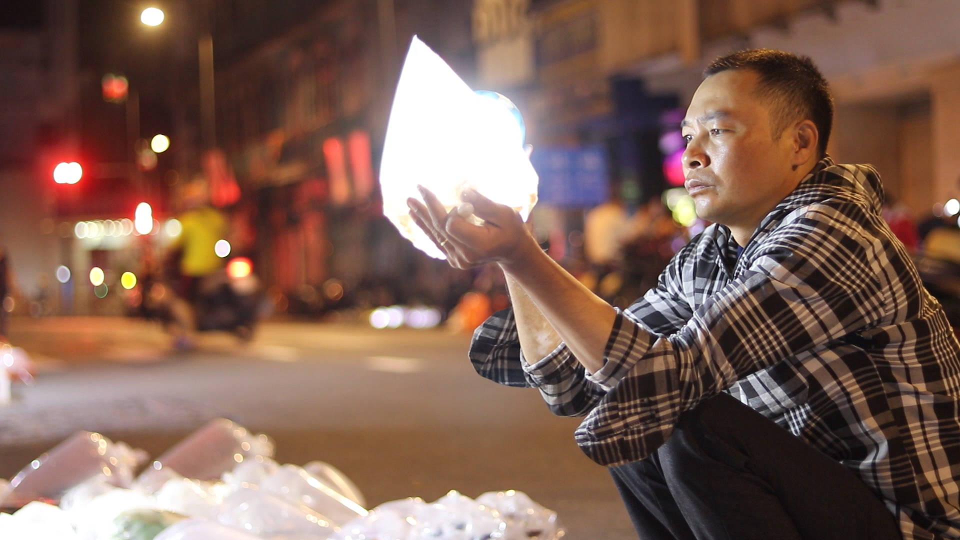 Tiểu thương chợ cá cảnh về đêm ví von là 'nghề của cả họ': Hé lộ lý giải bất ngờ- Ảnh 4.