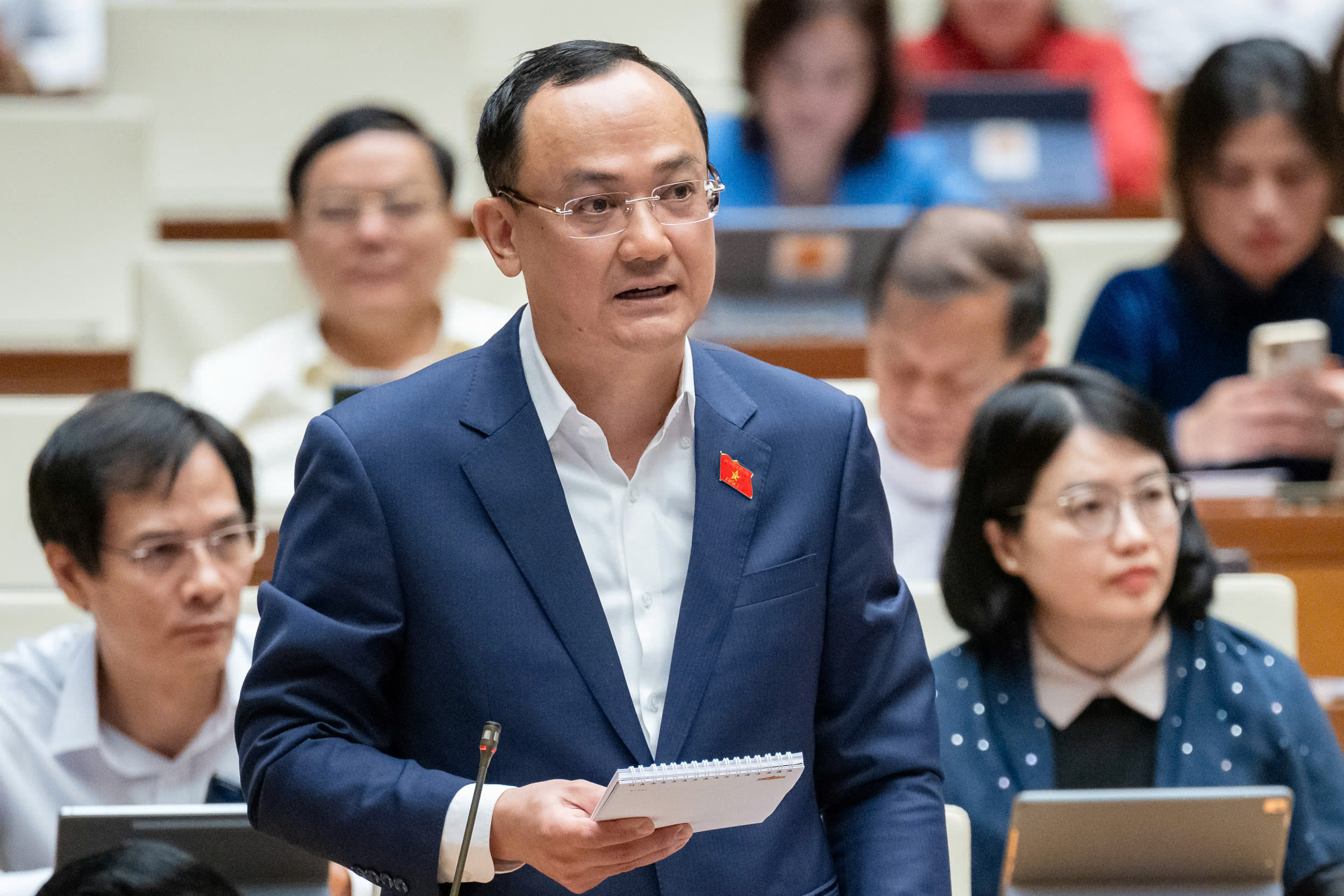 Thống đốc: 'Ng&acirc;n h&agrave;ng Nh&agrave; nước kh&ocirc;ng cấm cho vay bất động sản'- Ảnh 3.