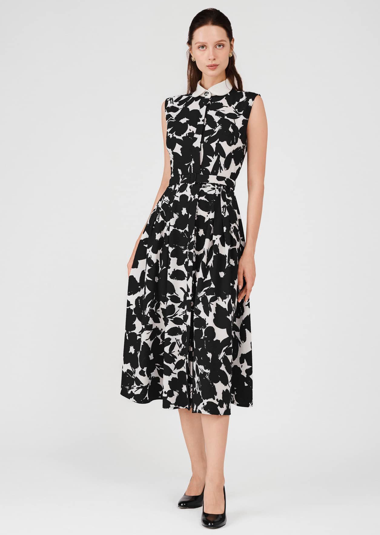 Pakaian baju paling ringkas namun paling bergaya dalam almari pakaian anda - Foto 10. Váy sơ mi giản dị mà 'chanh sả' nhất tủ đồ- Ảnh 10.