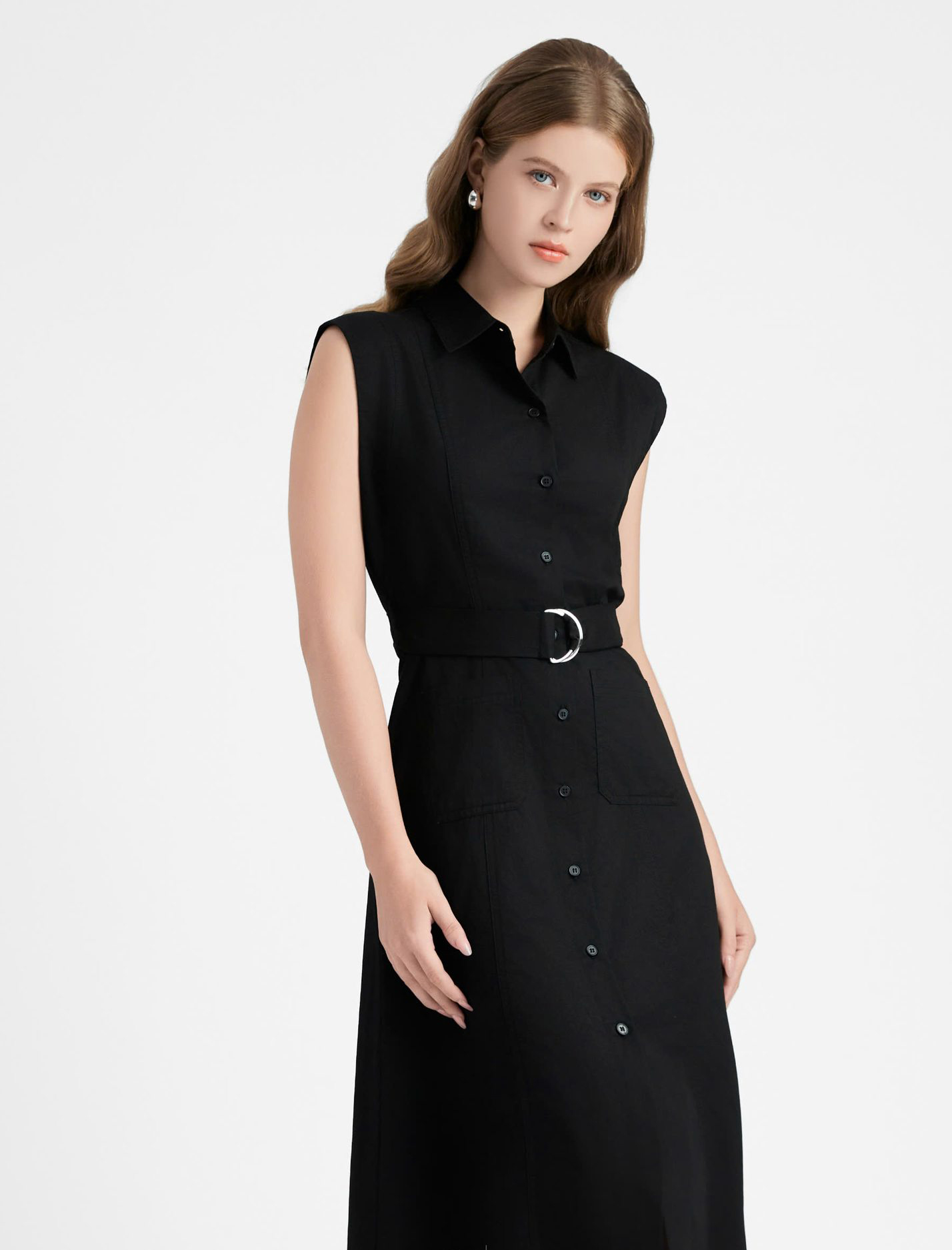 Pakaian baju paling ringkas lagi bergaya dalam almari pakaian anda - Foto 8. Váy sơ mi giản dị mà 'chanh sả' nhất tủ đồ- Ảnh 8.