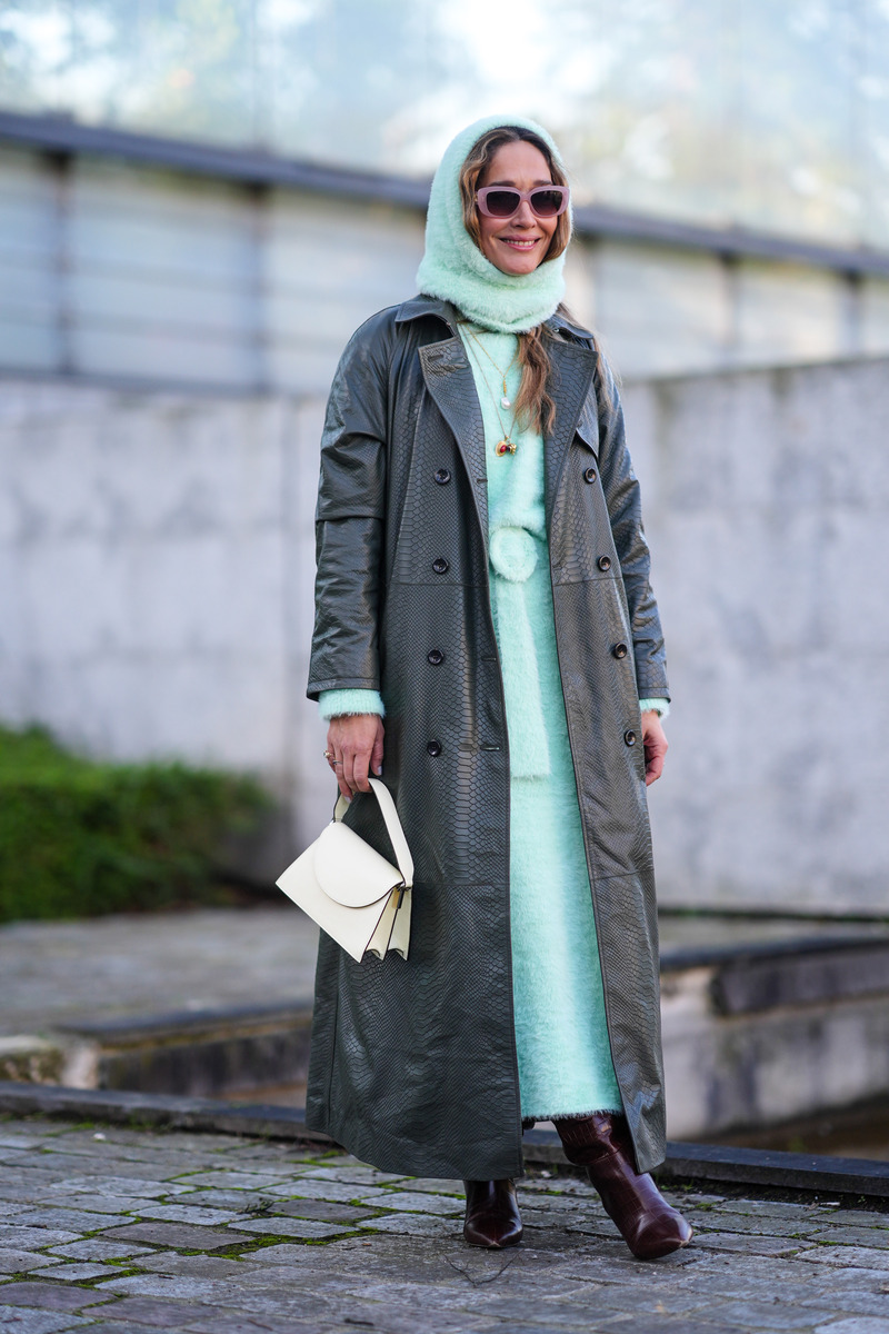 Αναδείξτε το σωματότυπό σας με μπότες και πλεκτά φορέματα - Φωτογραφία 3. Tôn hình dáng cơ thể với giày bốt và váy dệt kim- Ảnh 3.