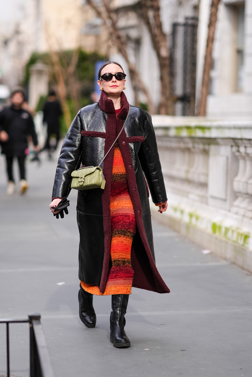 Αναδείξτε το σωματότυπό σας με μπότες και πλεκτά φορέματα - Φωτογραφία 6. Tôn hình dáng cơ thể với giày bốt và váy dệt kim- Ảnh 6.