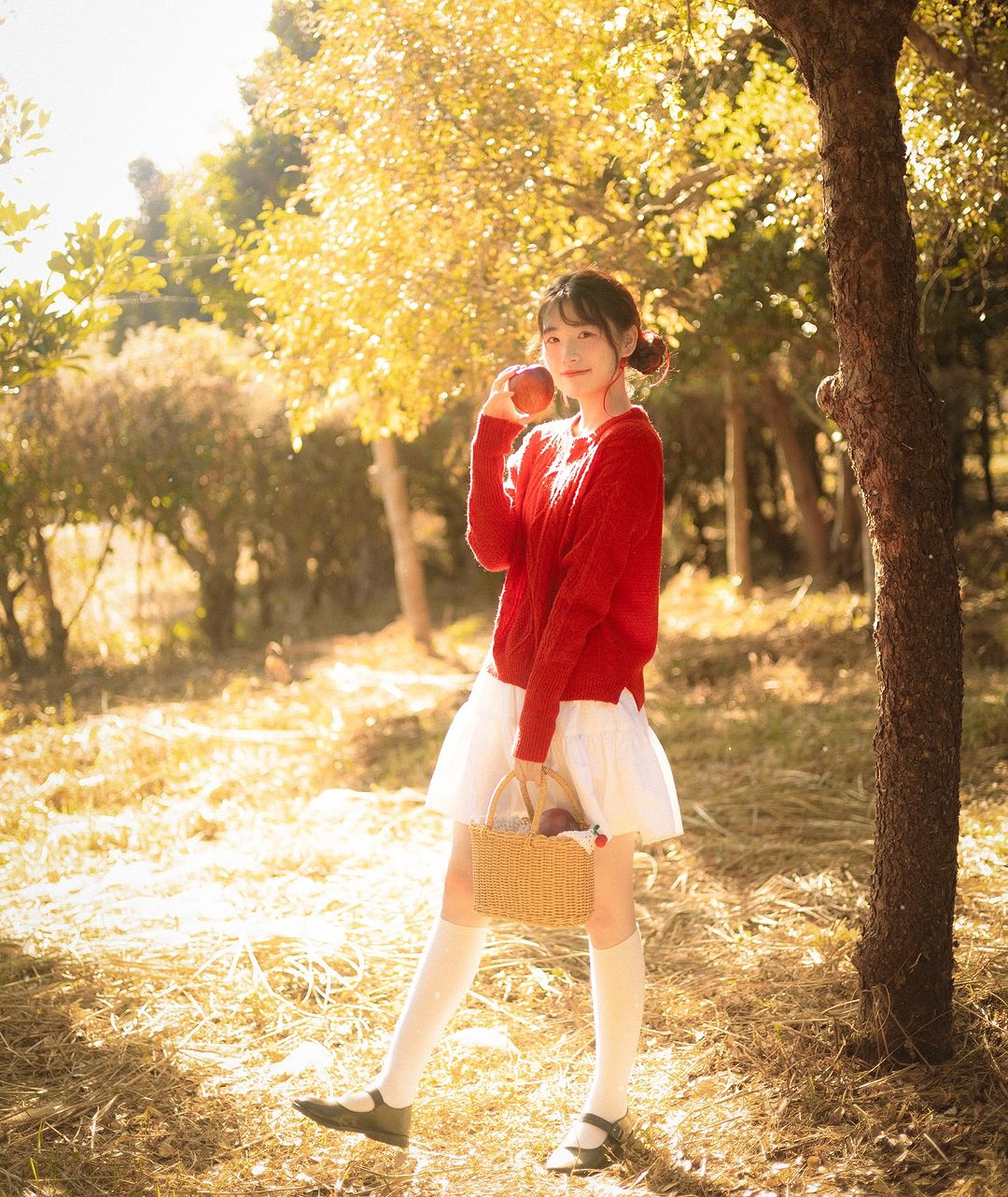 Tận hưởng mùa đông với vẻ đẹp của áo sweater- Ảnh 6. Tận hưởng mùa đông với vẻ đẹp của áo sweater- Ảnh 6.