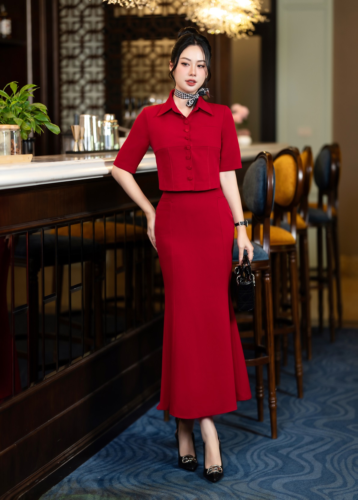Warna-warna yang meledak untuk musim mode baru - Foto 4. Bùng nổ sắc màu cho mùa thời trang mới- Ảnh 4.