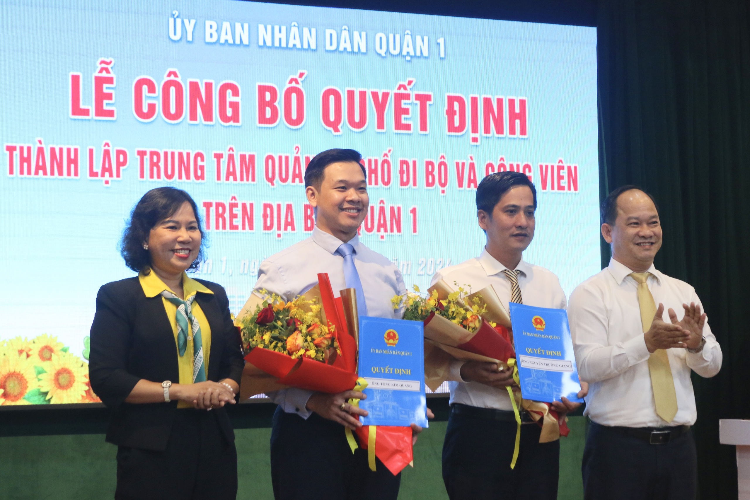 Ra mắt Trung tâm Quản lý phố đi bộ và công viên Q.1- Ảnh 1.