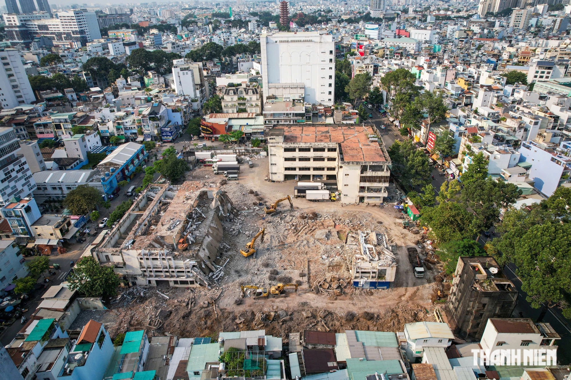 TP.HCM: 'Đất vàng' 419 Lê Hồng Phong sau 1 tháng tháo dỡ- Ảnh 1.