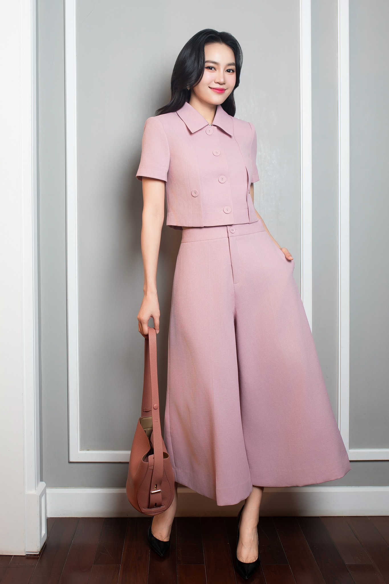 Отримайте ідеальні 10 балів за відповідний одяг - Фото 4. Chiếm trọn điểm 10 ấn tượng với trang phục đồng bộ- Ảnh 4.