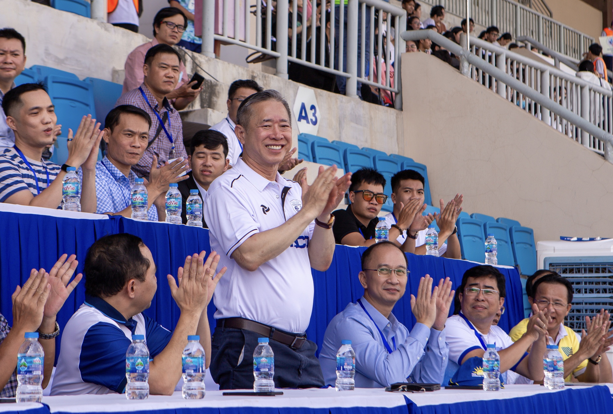 Ấn tượng lễ khai mạc giải bóng đá sinh viên ĐHQG TP.HCM - THACO Cup 2024- Ảnh 2.