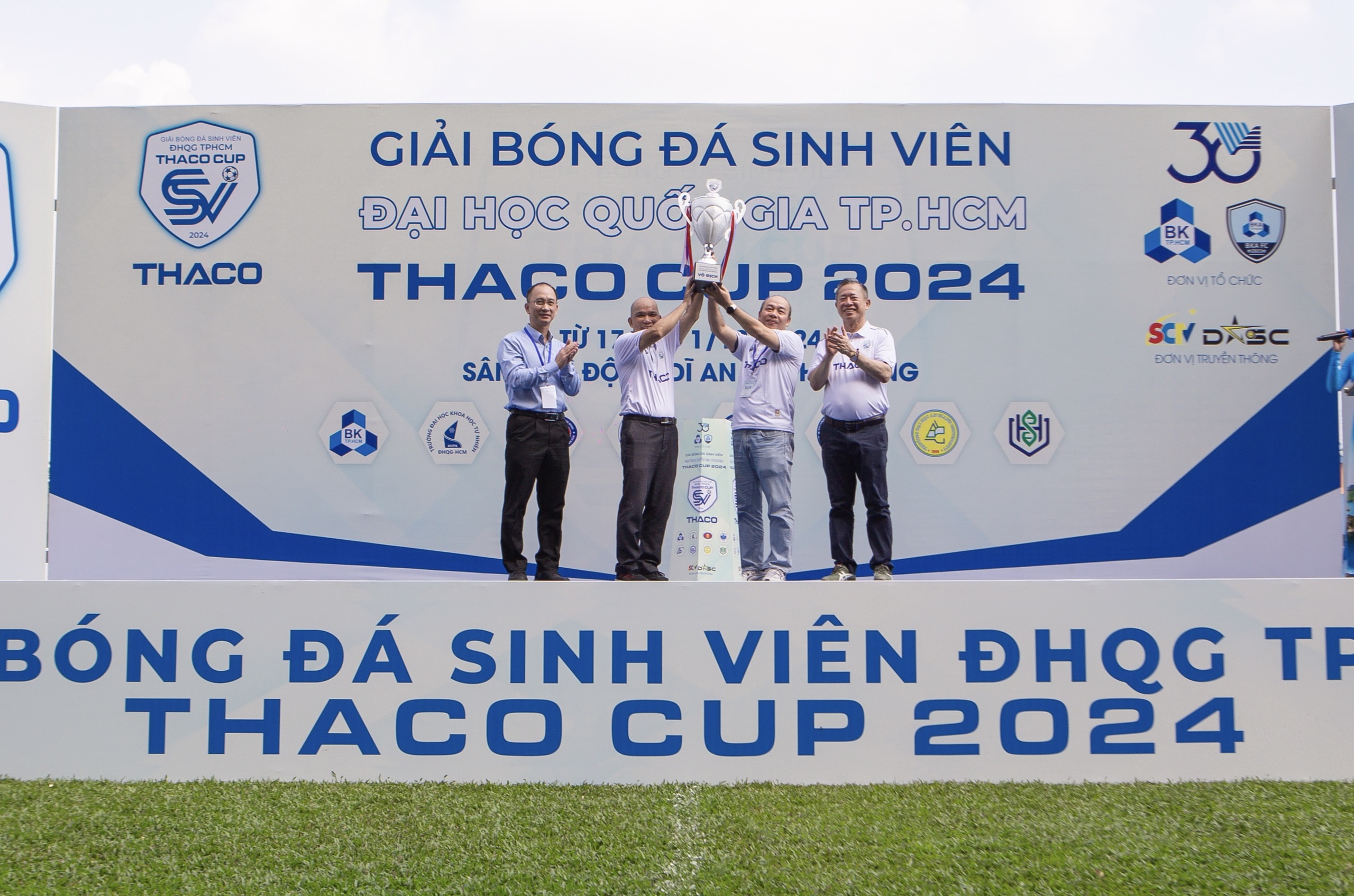 Ấn tượng lễ khai mạc giải bóng đá sinh viên ĐHQG TP.HCM - THACO Cup 2024- Ảnh 6.